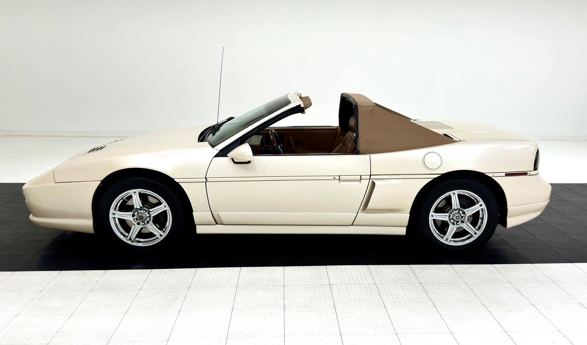 1988 Pontiac Fiero - GT Convertible, foto 4