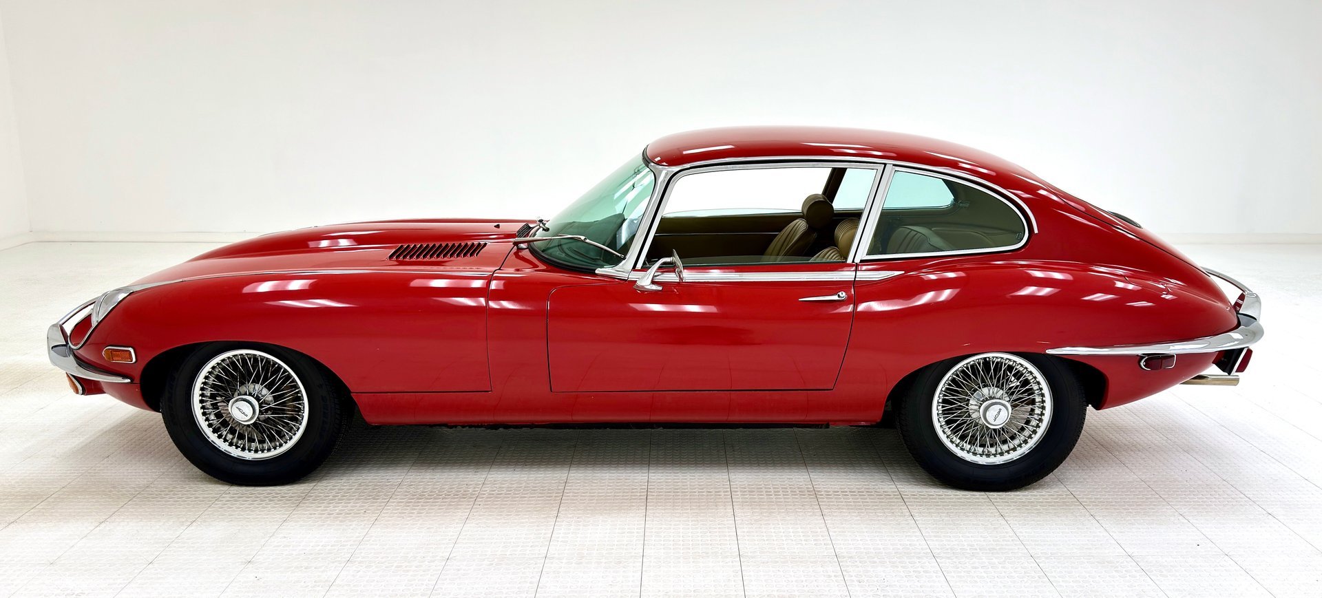 1969 Jaguar E-Type SII - 2+2 Coupe, foto 2