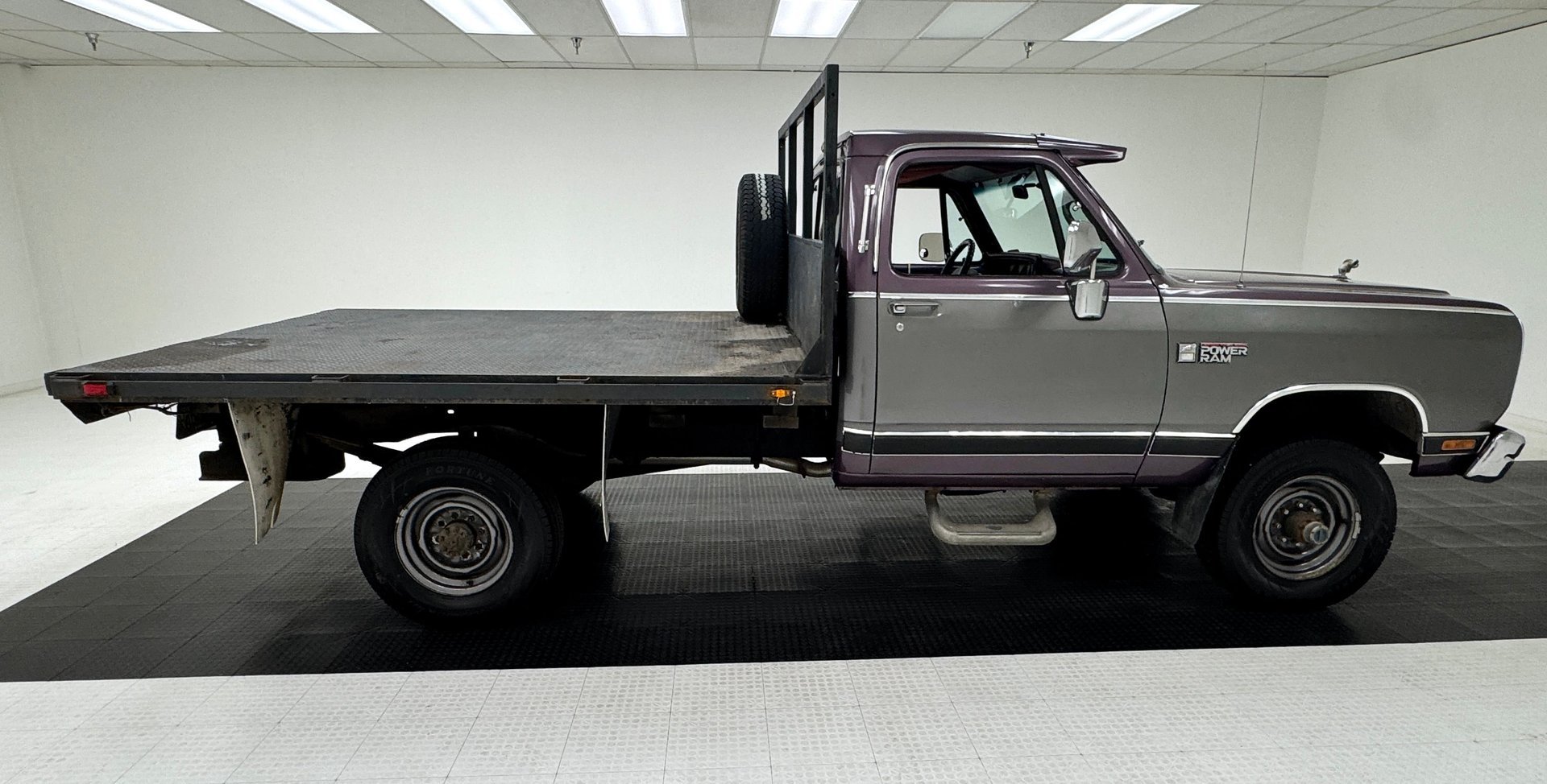1989 Dodge Pickup - LE 4x4 Flatbed Pickup, foto 5