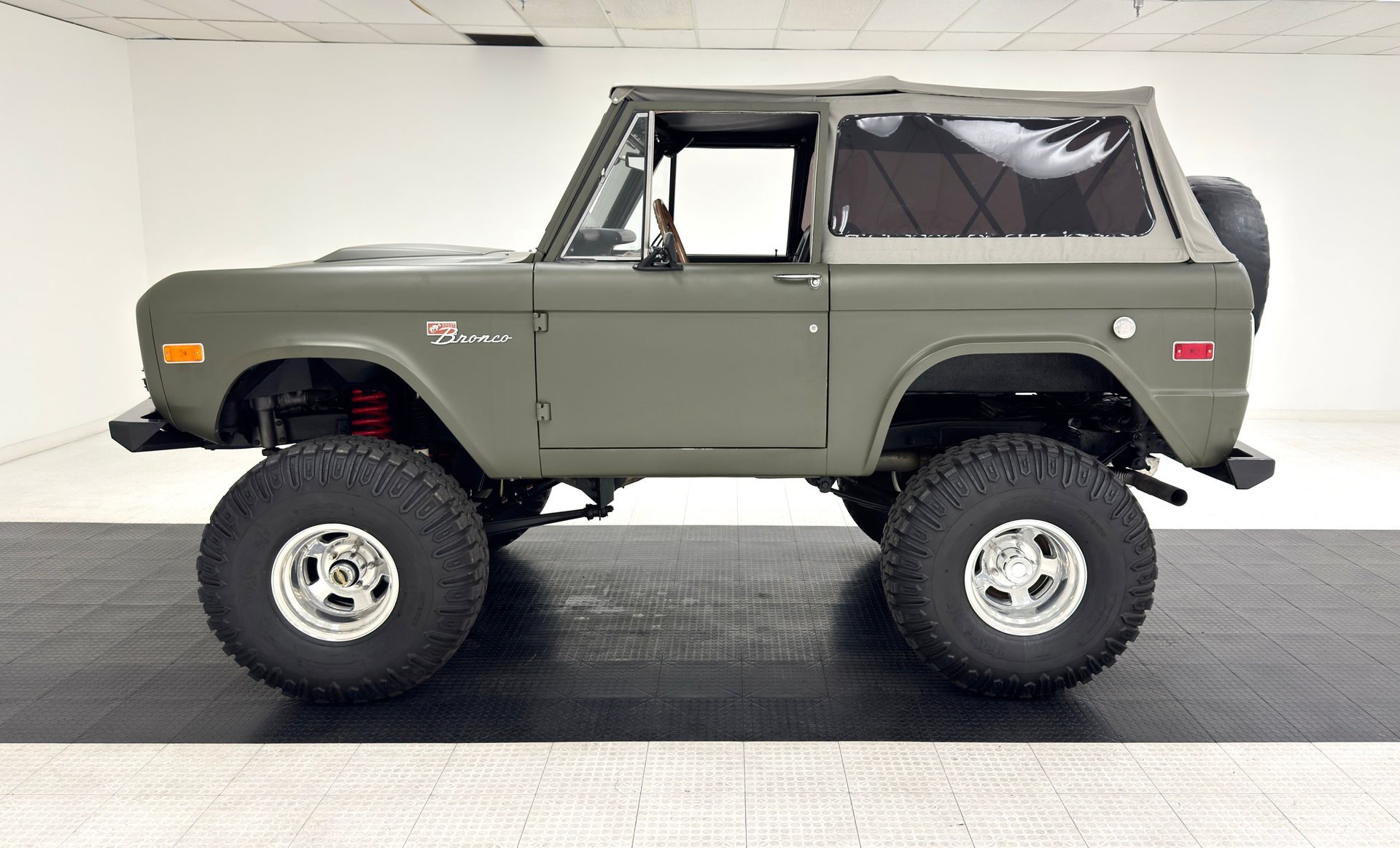 1977 Ford Bronco, foto 2
