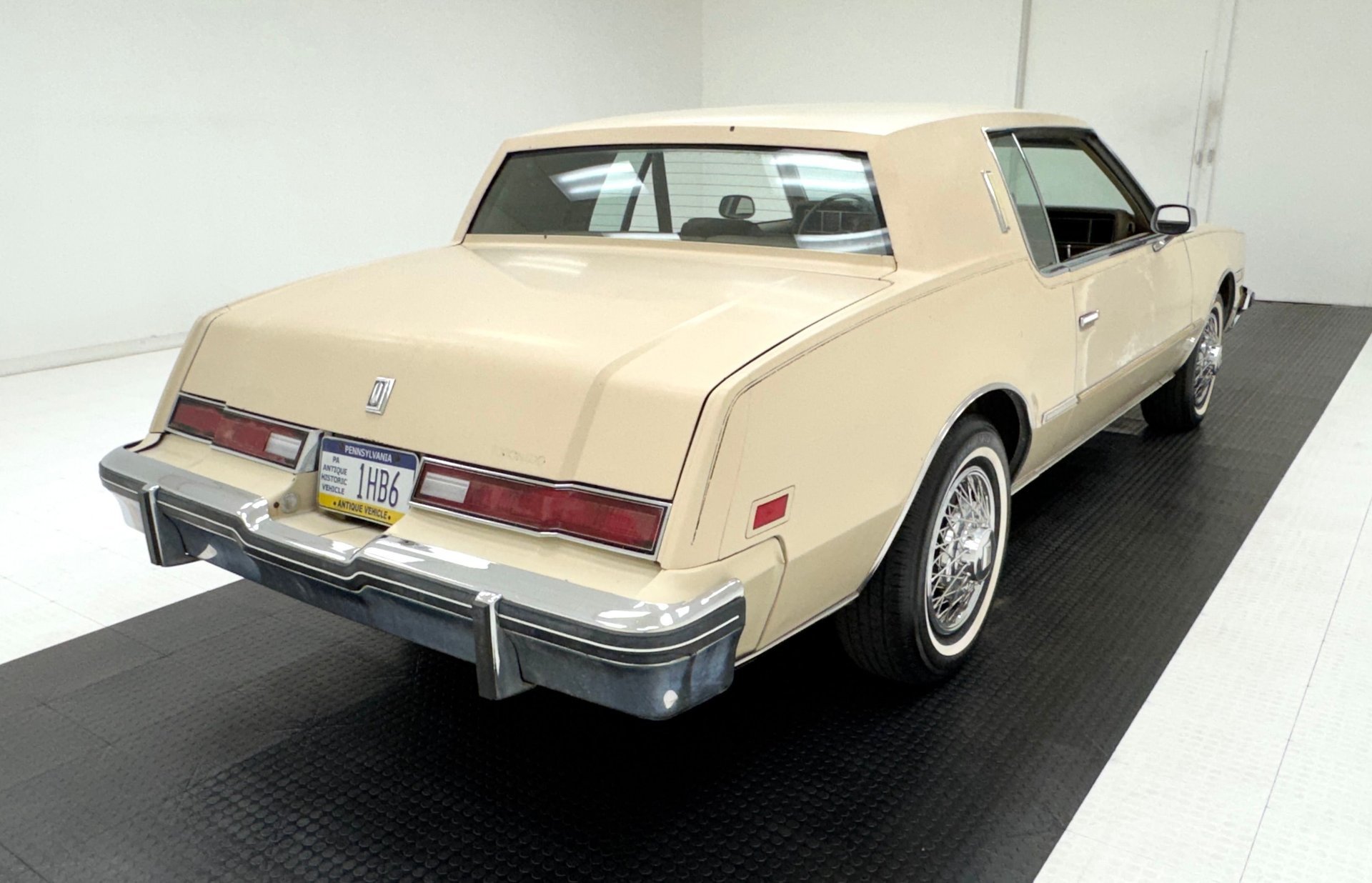 1985 Oldsmobile Toronado - Brougham 2 Door Hardtop, foto 5