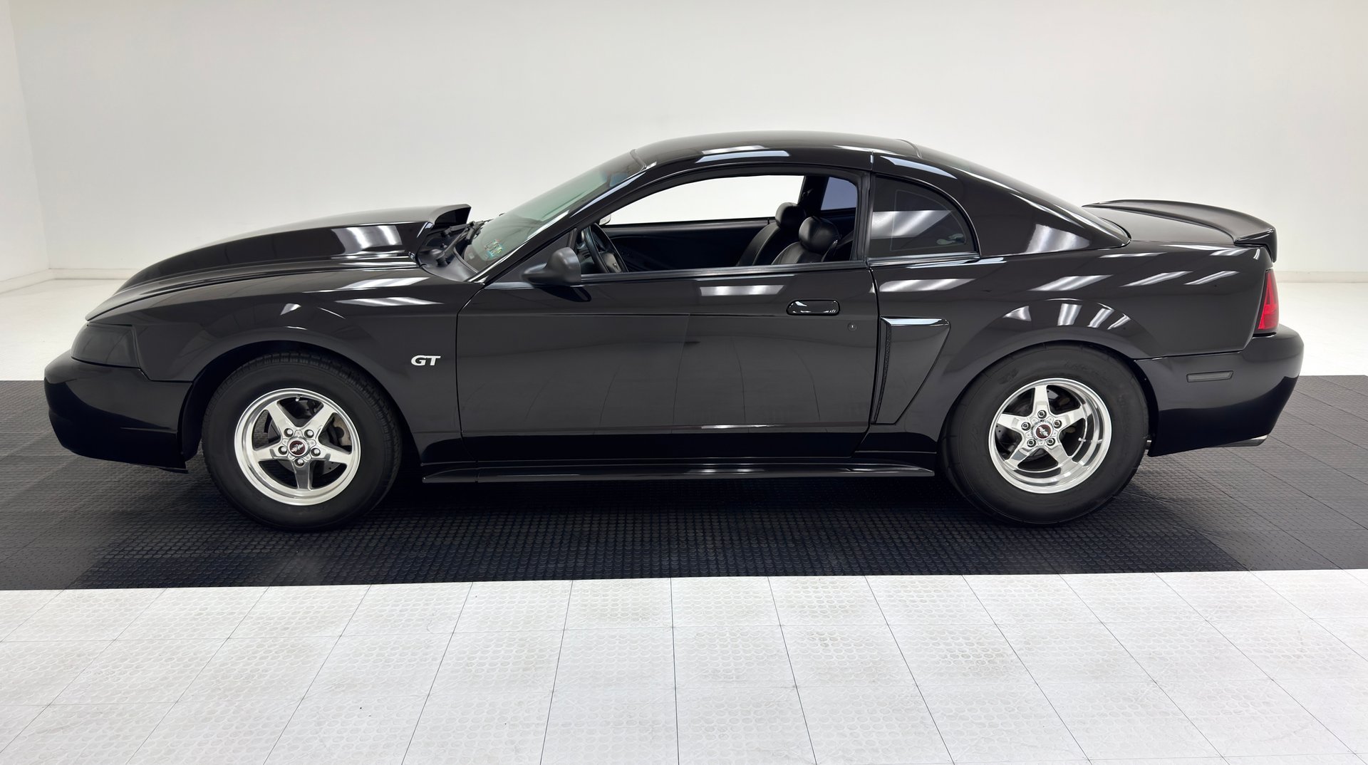 2000 Ford Mustang - GT Hardtop, foto 2