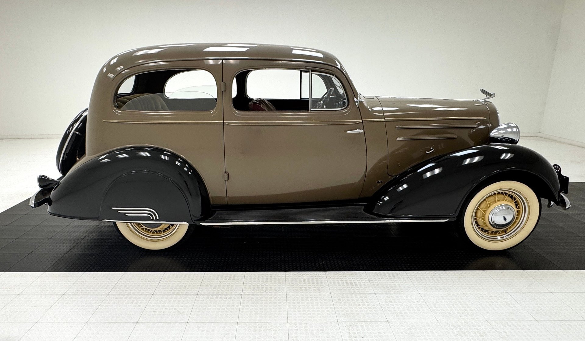 1935 Chevrolet Master - 2 Door Town Sedan, foto 6