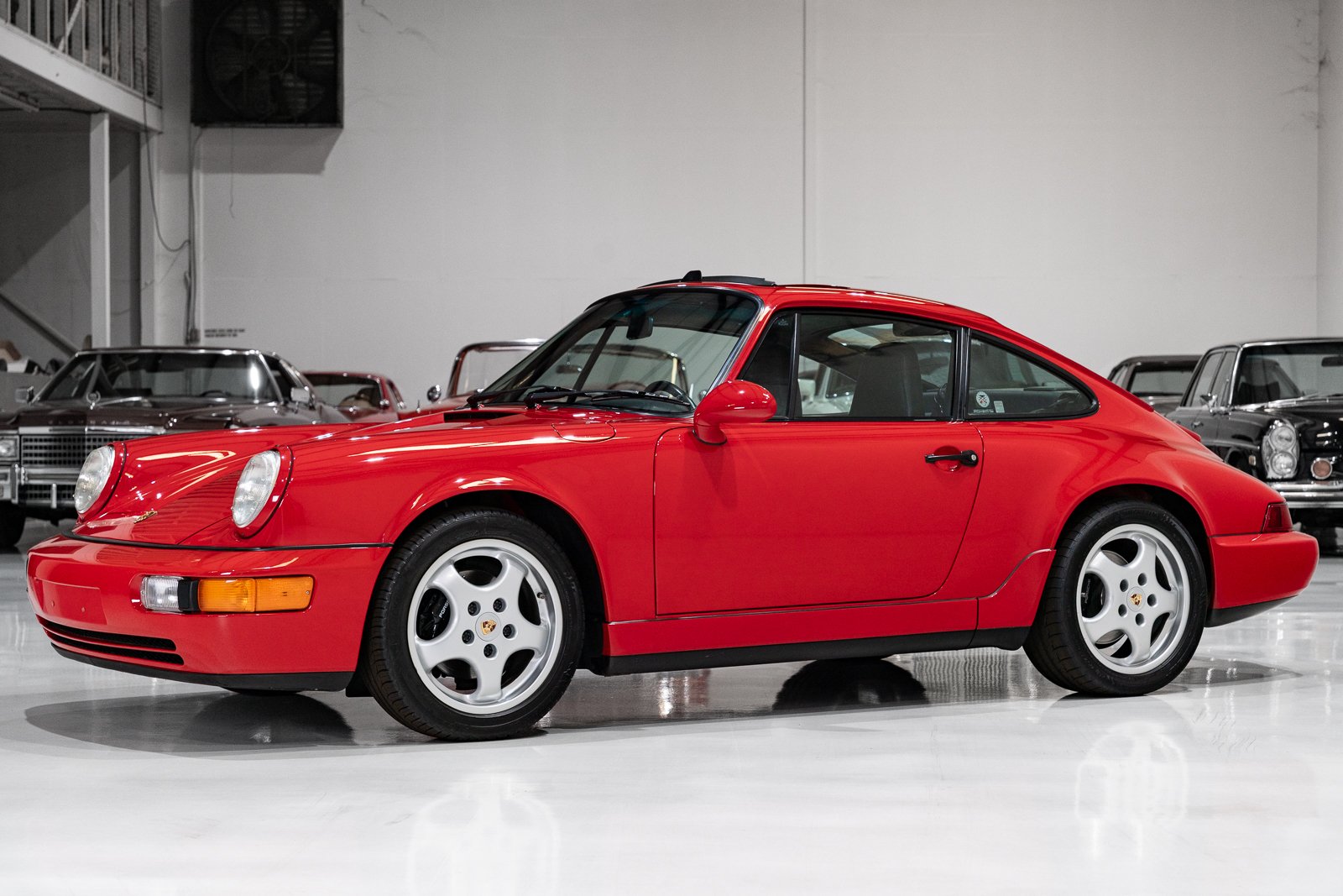 1992 Porsche 911 / 964 Carrera - CARRERA 2 SUNROOF COUPE (FIVE-SPEED MANUAL) FIVE-SPEED MANUAL, foto 2