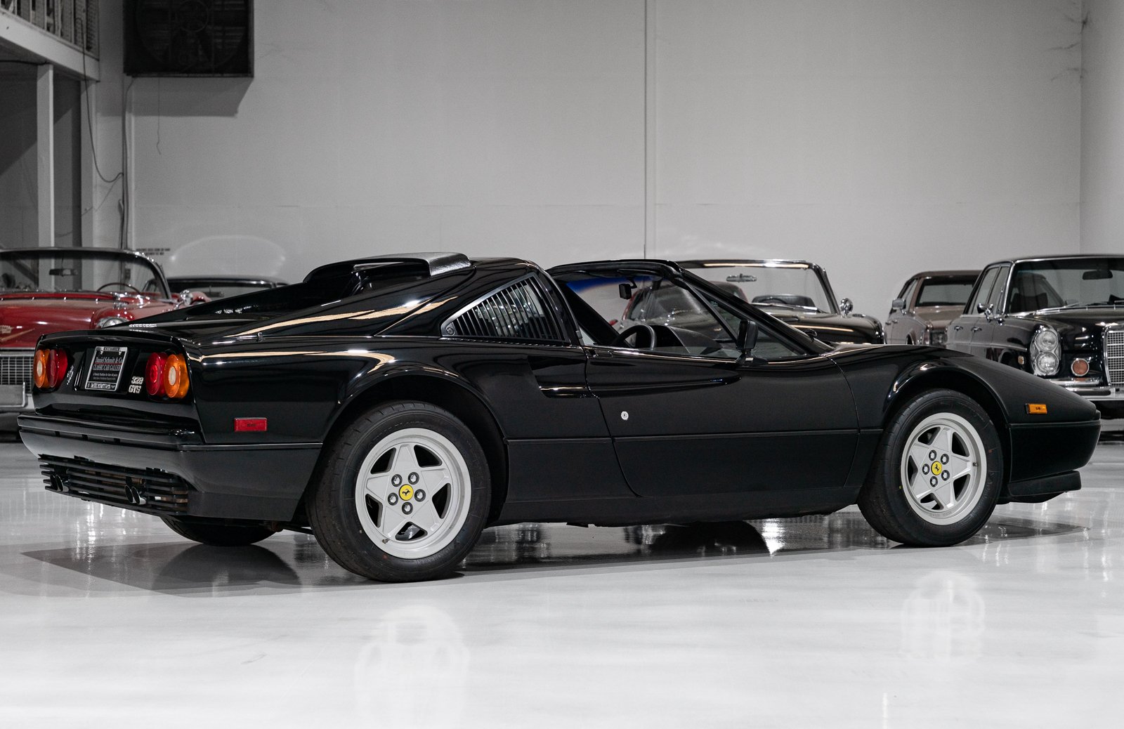 1986 Ferrari 328 - TARGA (ONLY 18,239 MILES) ONLY 18,239 MILES, foto 8