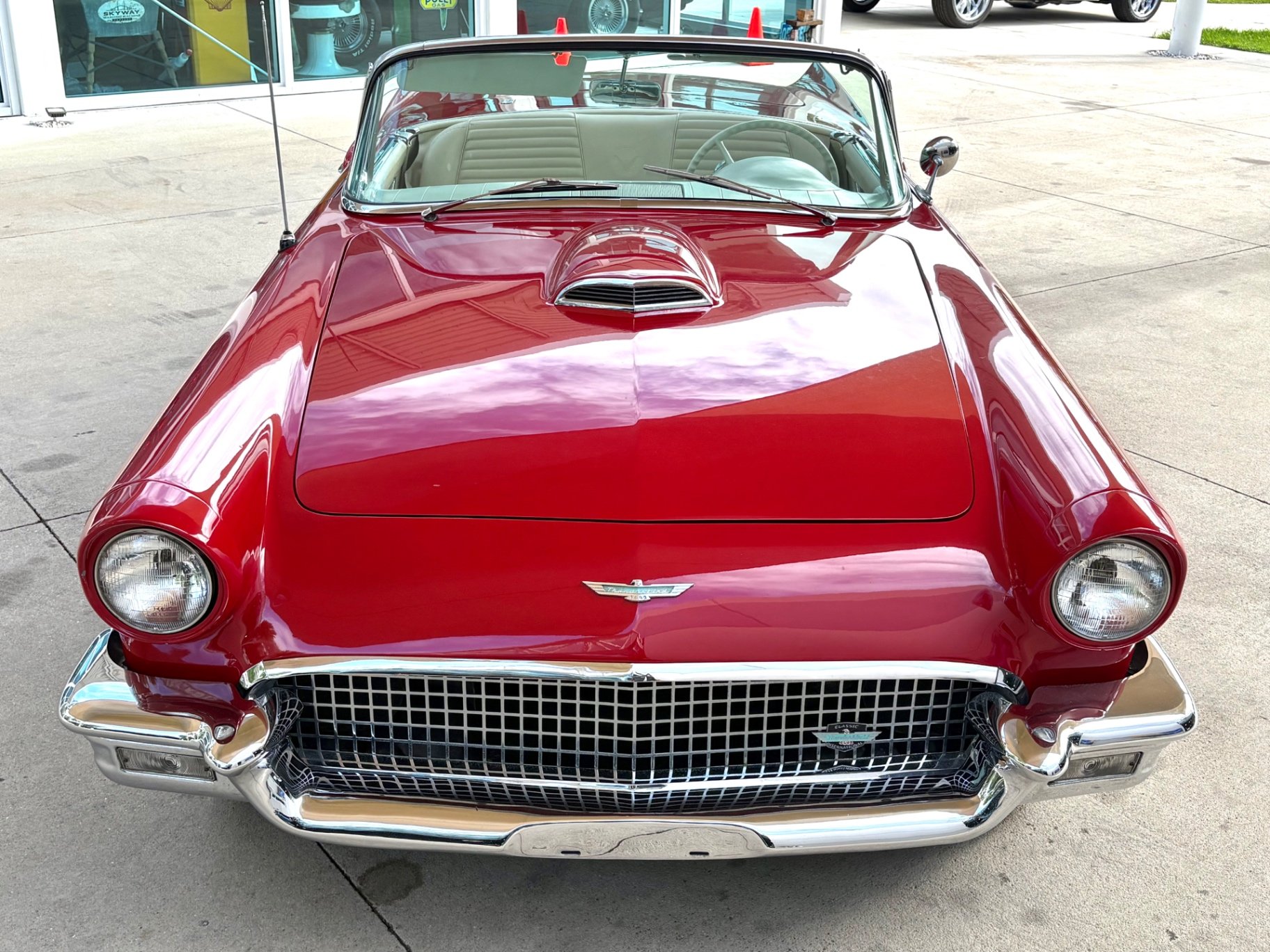 1957 Ford Thunderbird, foto 3