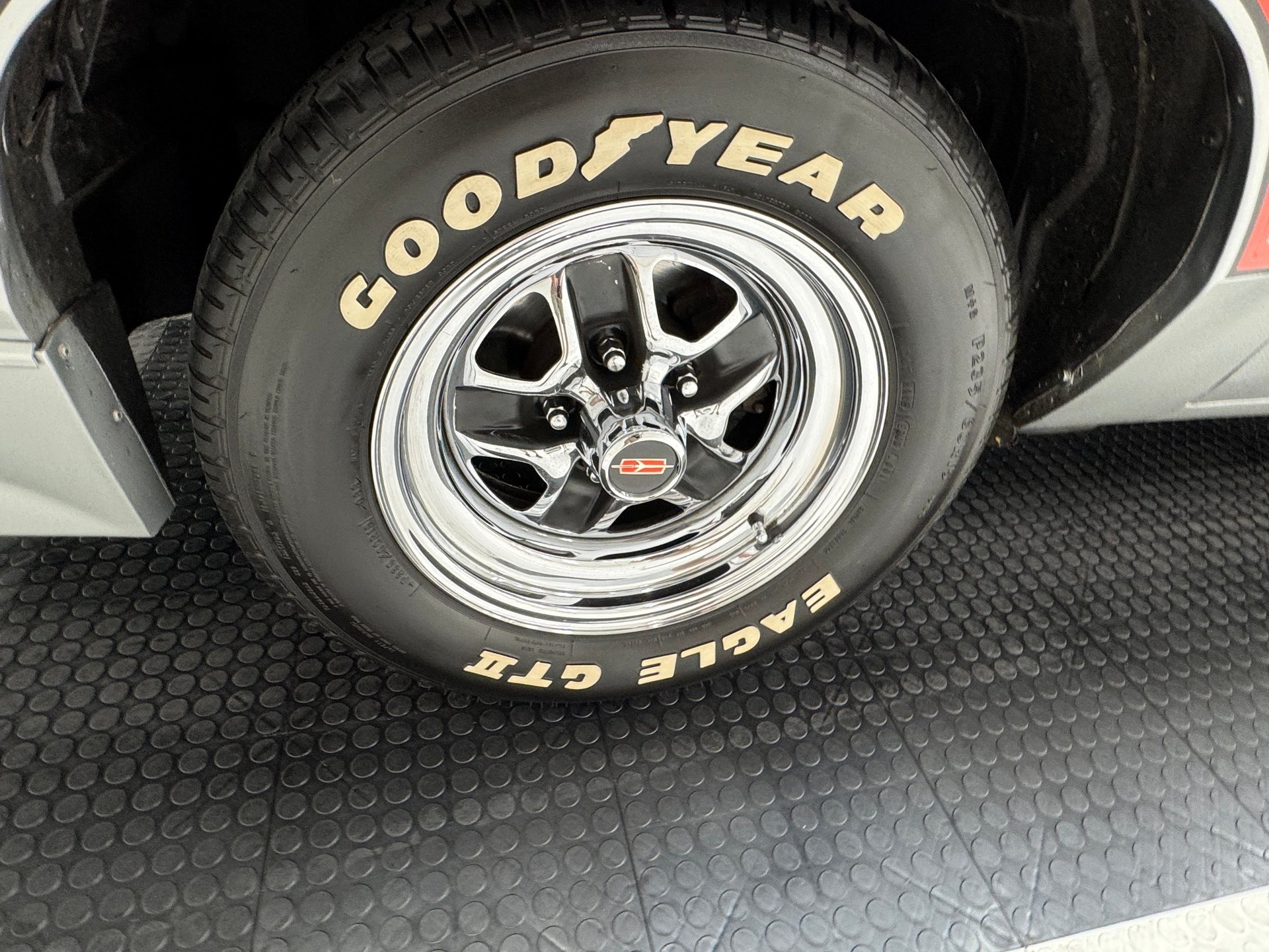 1983 Oldsmobile Cutlass - Hurst/Olds 15th Anniversary 2 Door Hardtop, foto 12