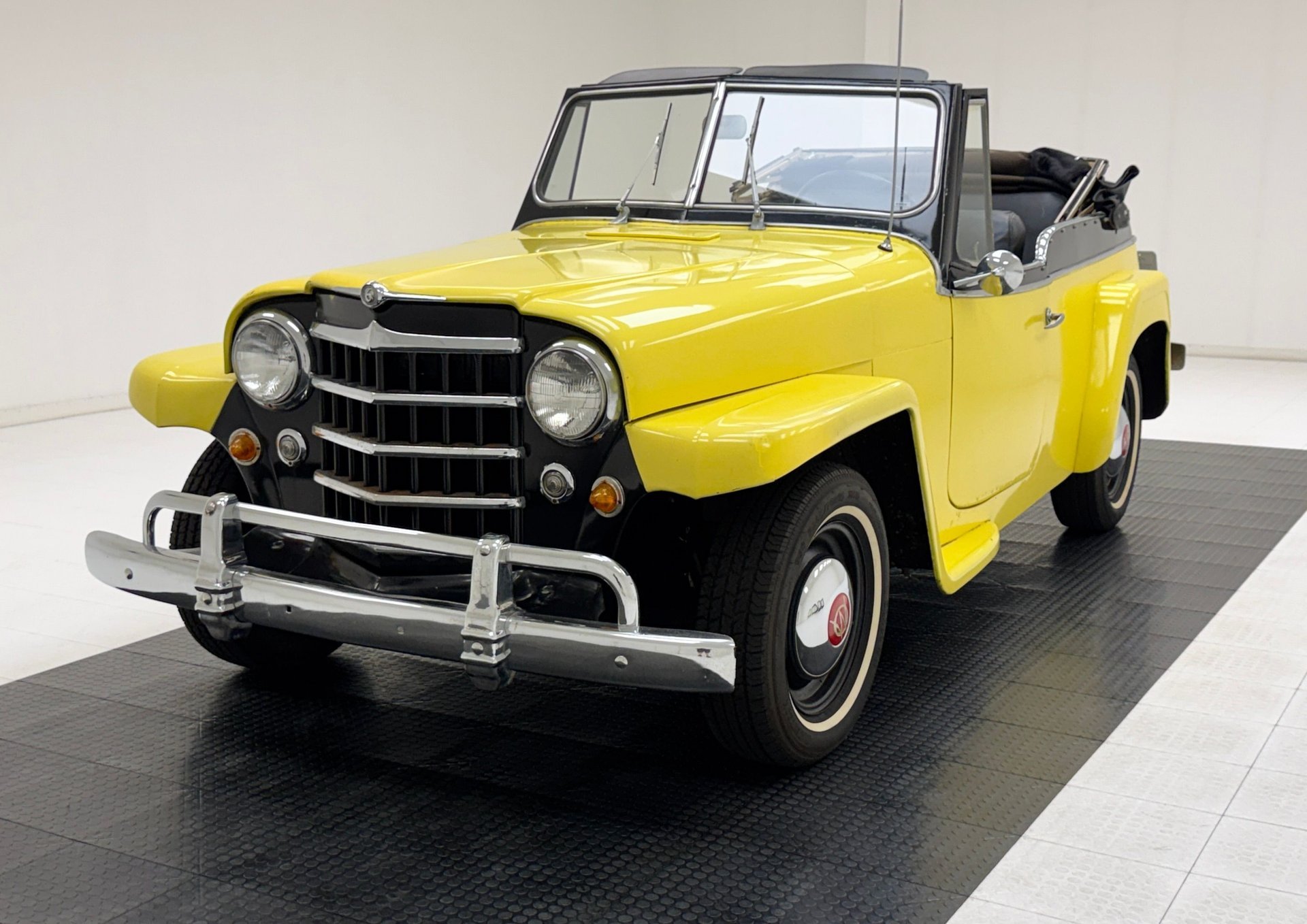 1949 Willys Jeepster - VJ3 463 Convertible, foto 2