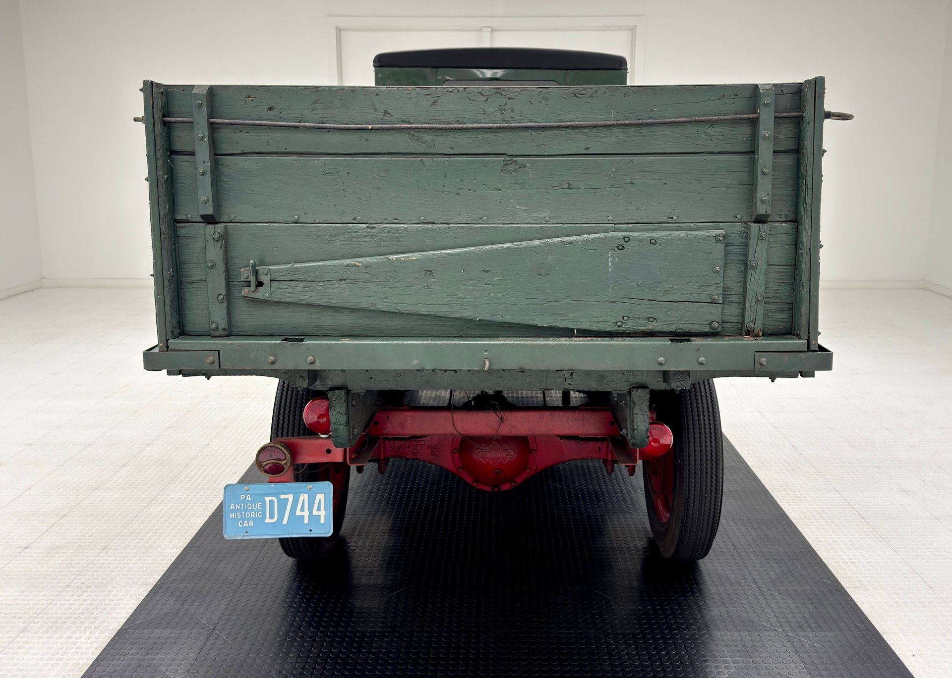 1930 International Six-Speed Special - 1 Ton Truck, foto 4