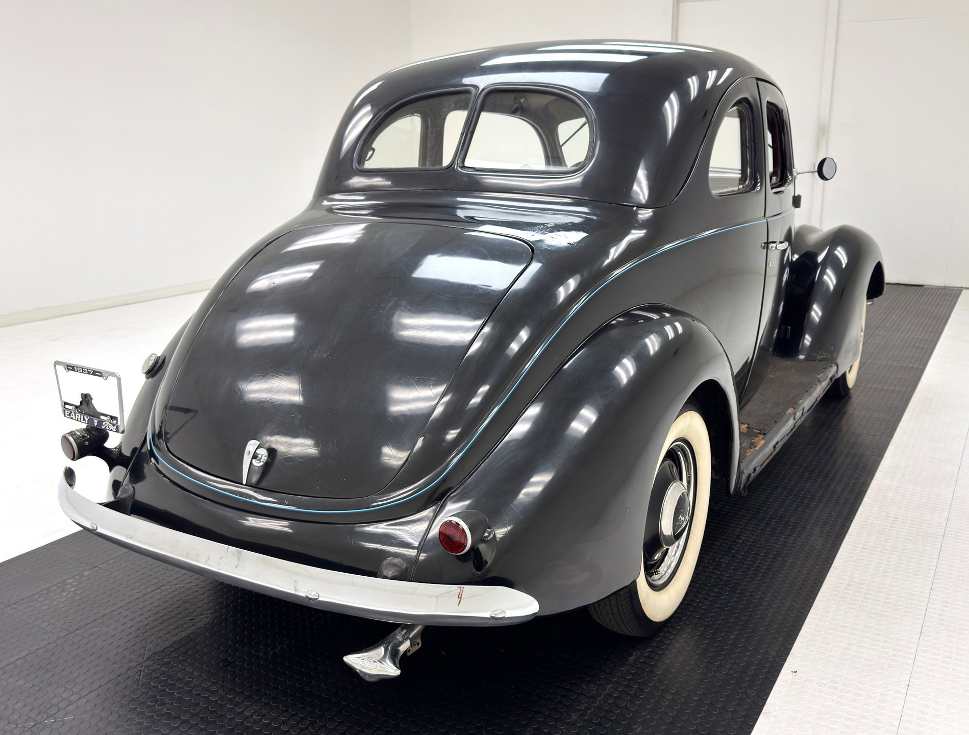1937 Ford Deluxe - Club Coupe, foto 5
