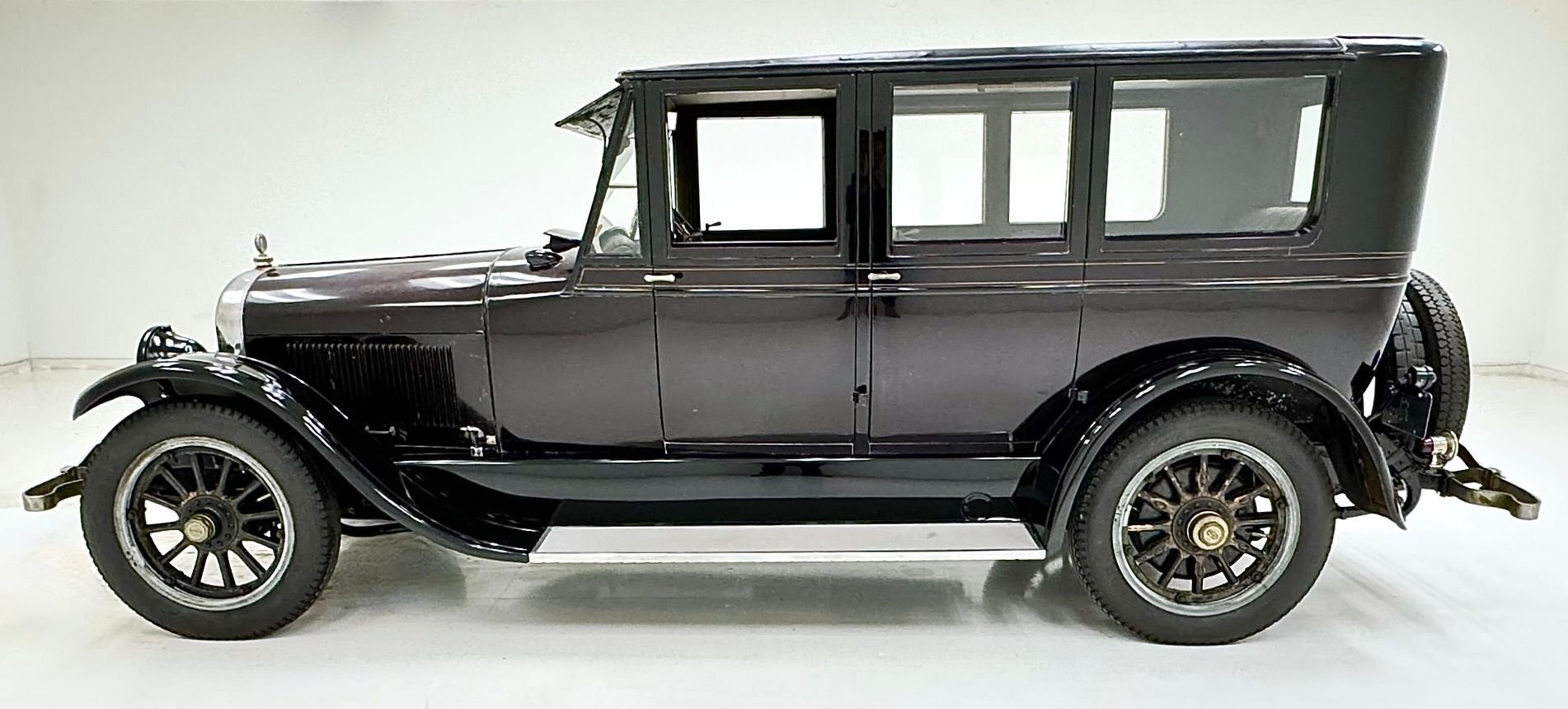 1922 Lincoln Model 117 - Brunn Sedan, foto 2