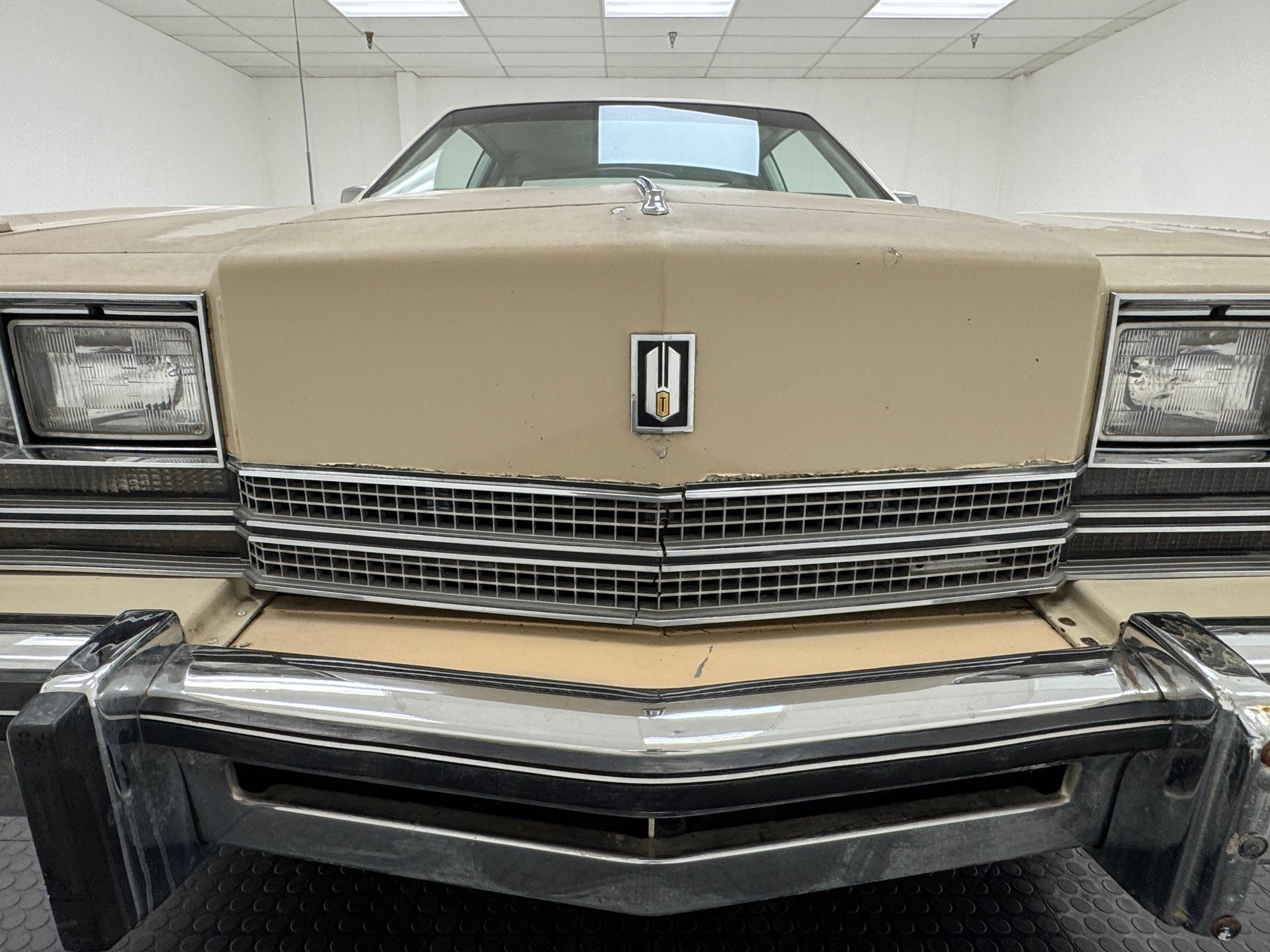 1985 Oldsmobile Toronado - Brougham 2 Door Hardtop, foto 9