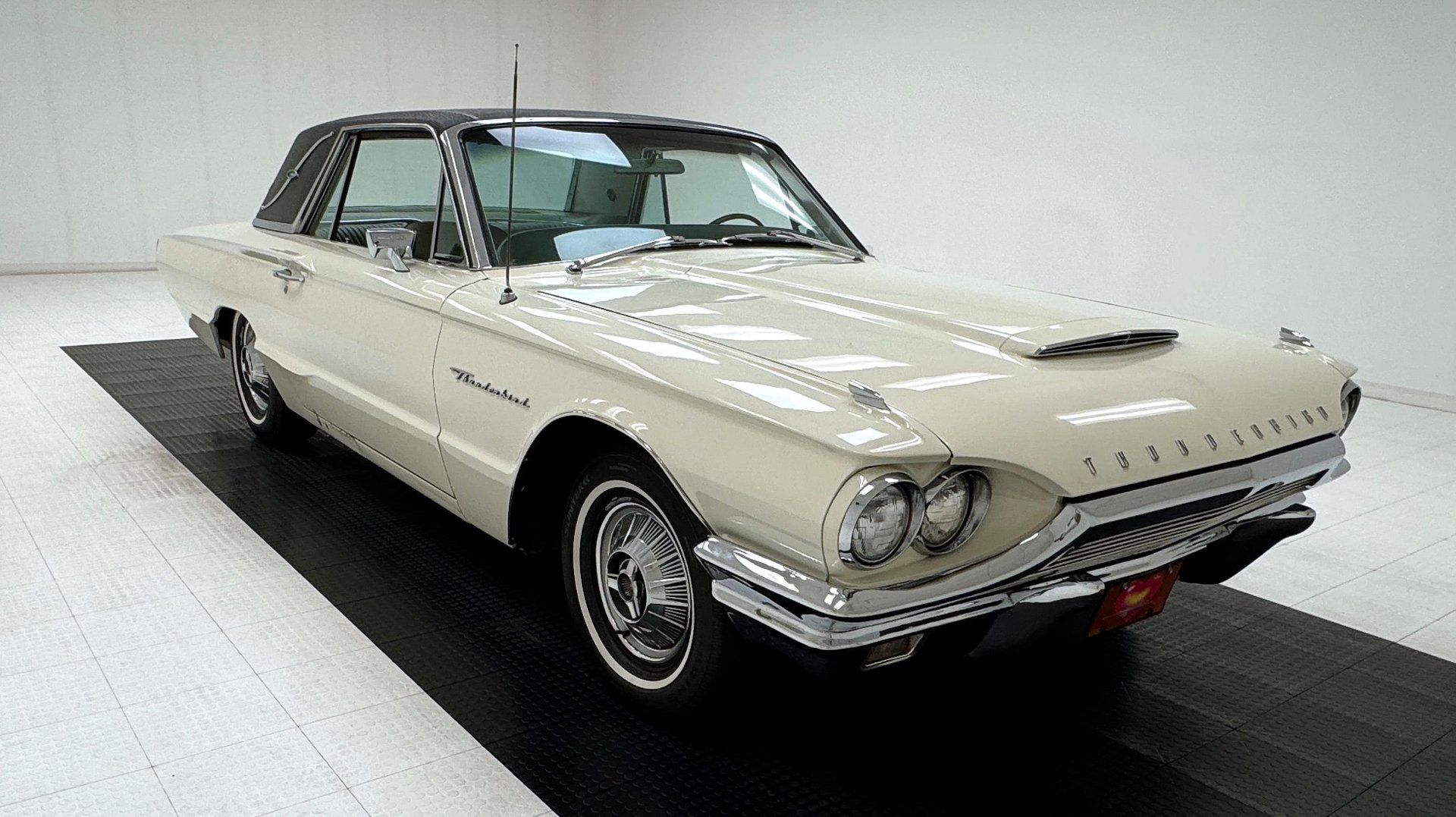 1964 Ford Thunderbird - Landau Hardtop, foto 7
