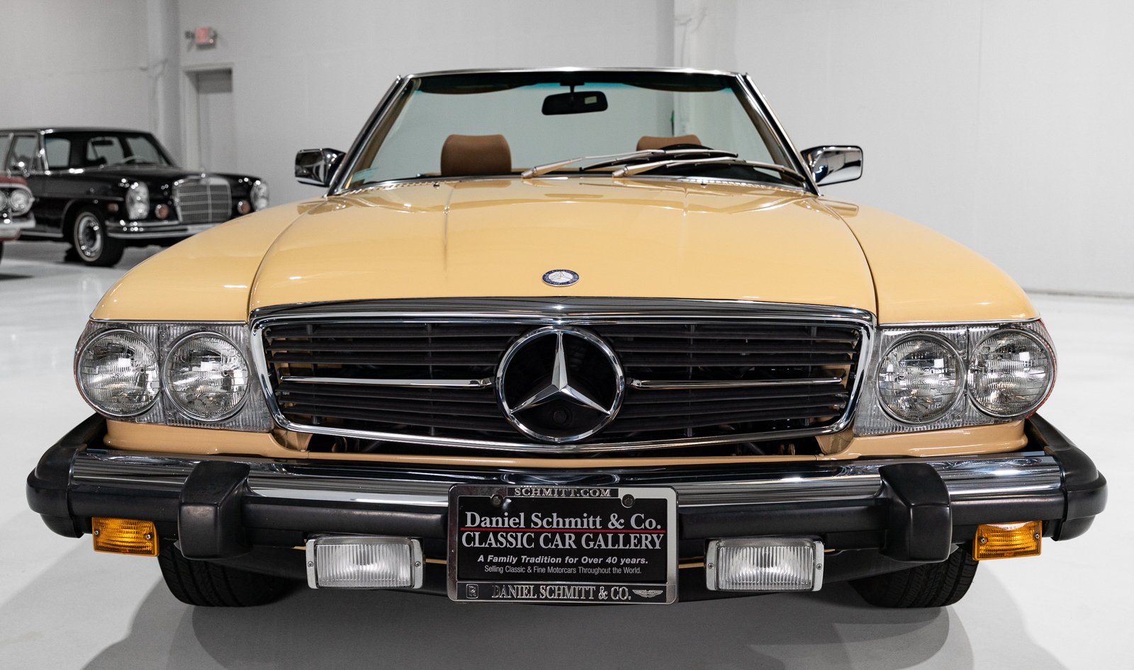 1984 Mercedes-Benz SL - ROADSTER (ONLY 11,540 MILES) ONLY 11,540 MILES, foto 8