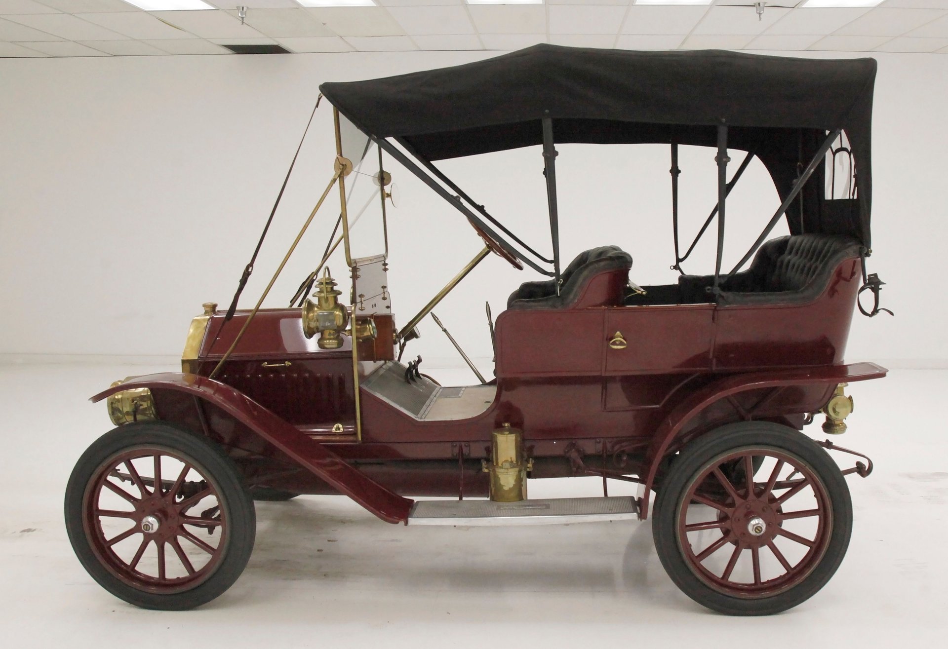 1908 Oldsmobile Series 20 - 4 Passenger Touring Sedan, foto 4