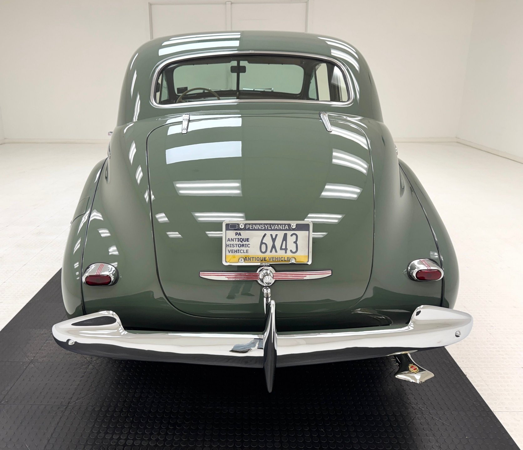 1940 Oldsmobile Series 90 - Custom Cruiser 4 Door Touring Sedan, foto 4