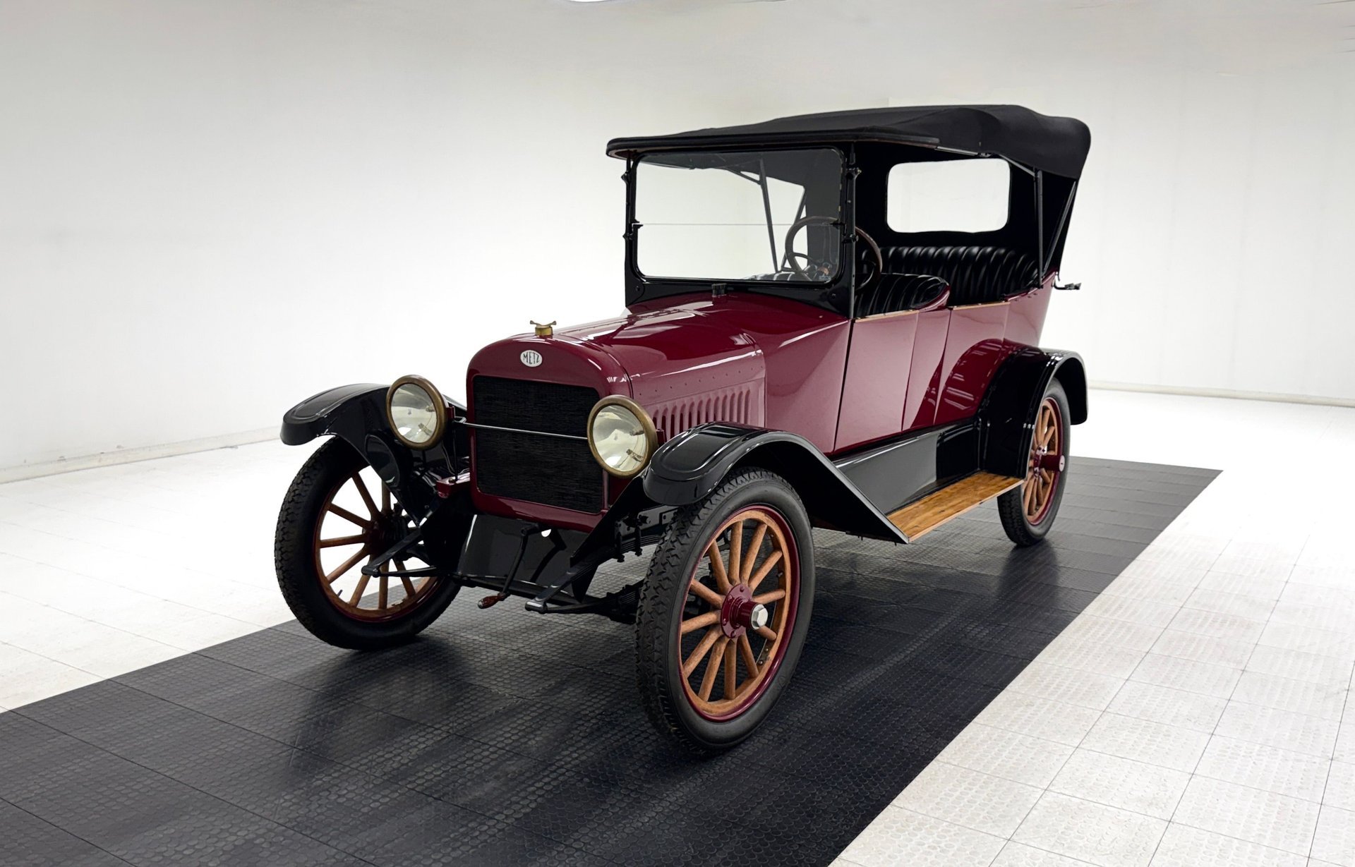1917 Metz 25 HP - Touring, foto 1
