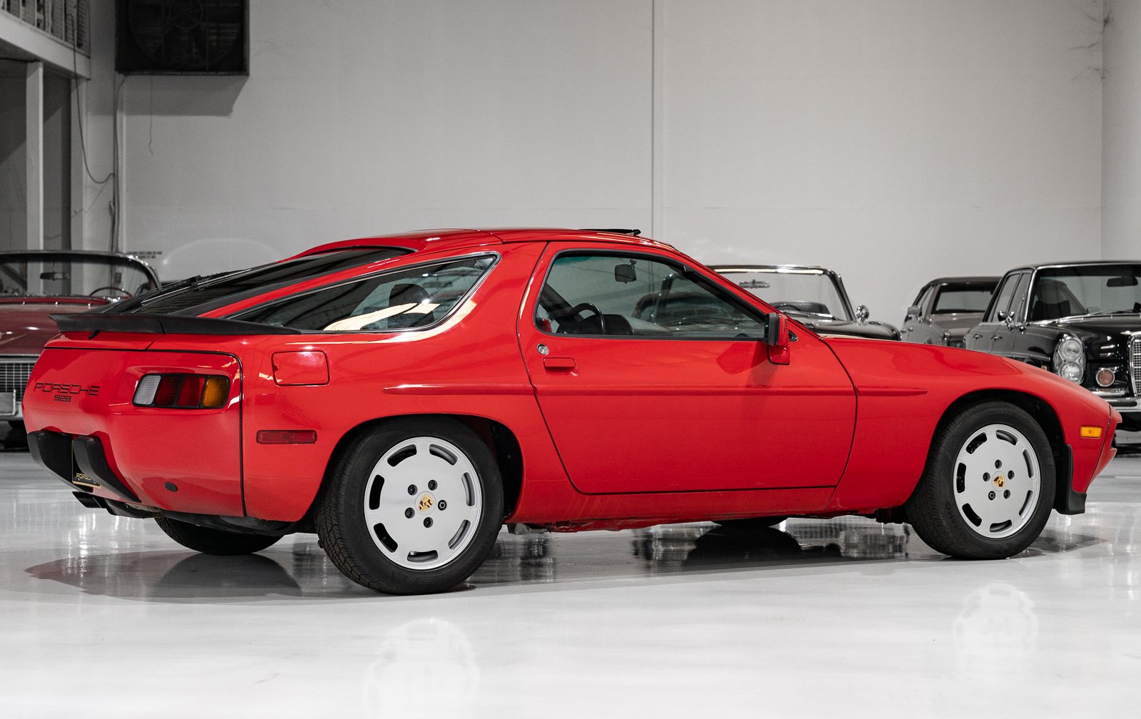 1986 Porsche 928 - S SUNROOF COUPE (ONLY 18,018 MILES) ONLY 18,018 MILES, foto 6