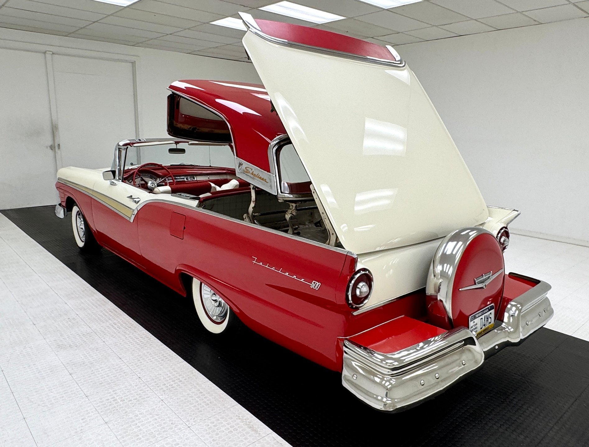 1957 Ford Fairlane - Skyliner, foto 6