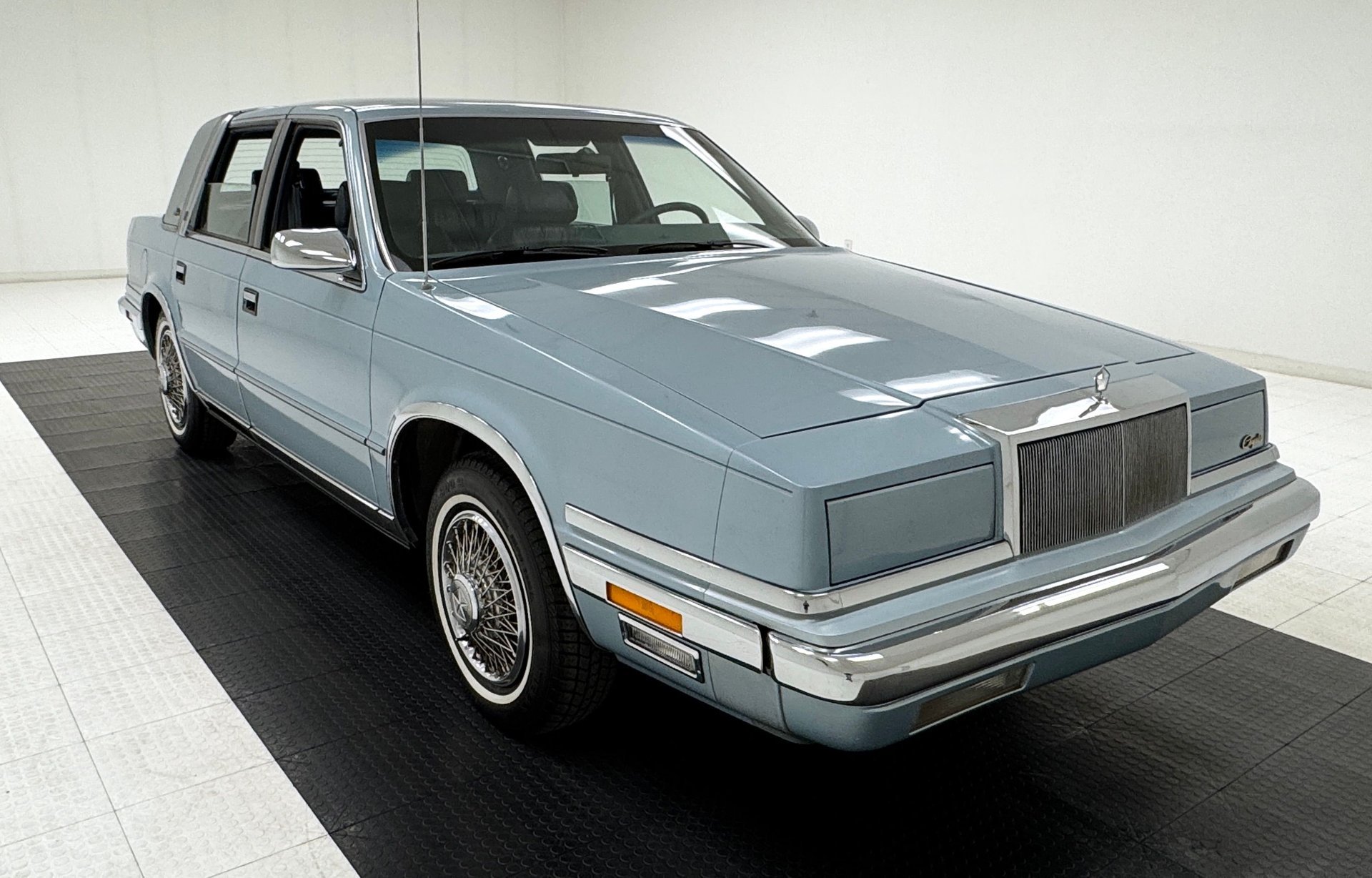 1988 Chrysler New Yorker - Mark Cross Landau Sedan, foto 7