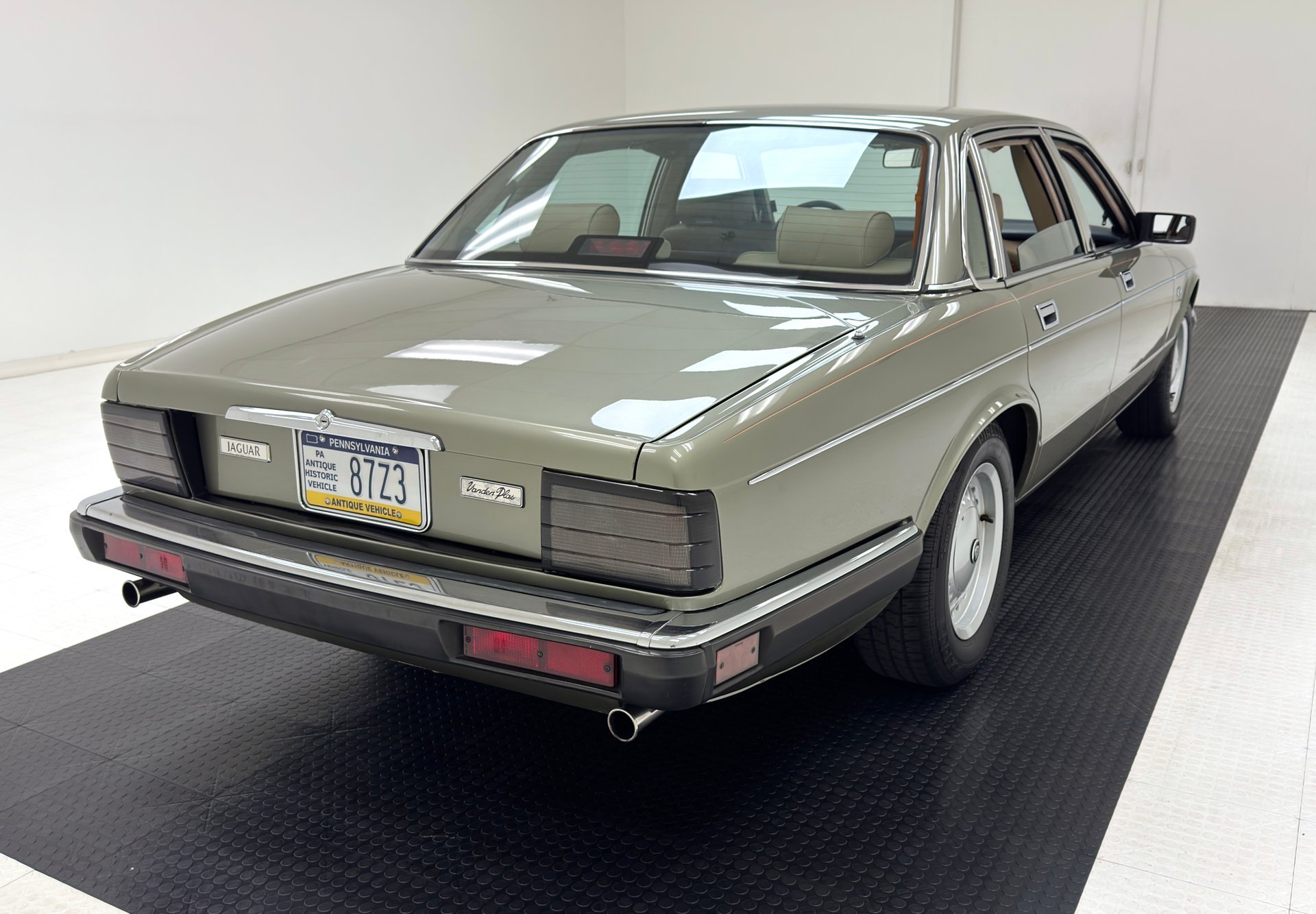 1989 Jaguar XJ40 - Vanden Plas 4 Door Saloon, foto 5