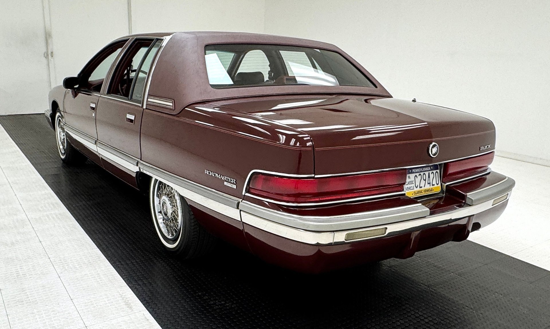 1992 Buick Roadmaster - Limited 4 Door Sedan, foto 3