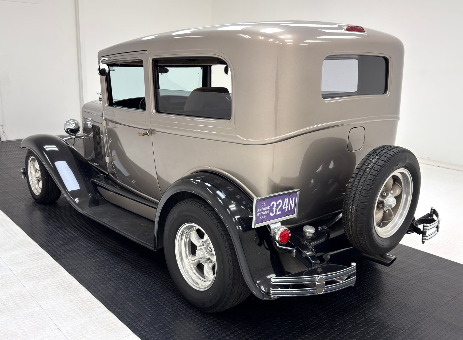 1930 Chevrolet Coach - 2 Door Sedan, foto 3