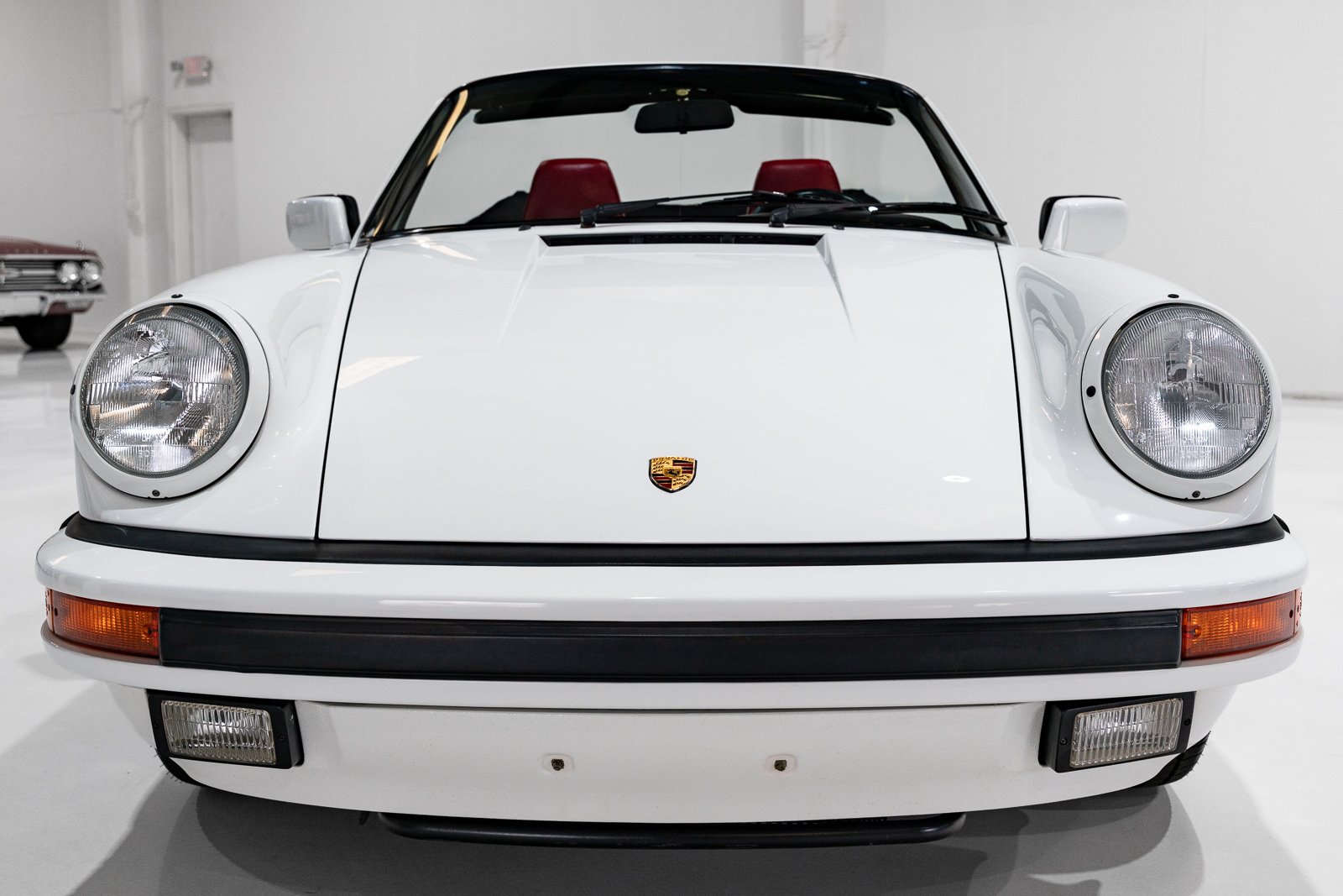 1989 Porsche 911 "G" - CARRERA 3.2 CABRIOLET (G50 FIVE-SPEED, ONLY 35,168 MILES) G50 FIVE-SPEED, ONLY 35,168 MILES, foto 6