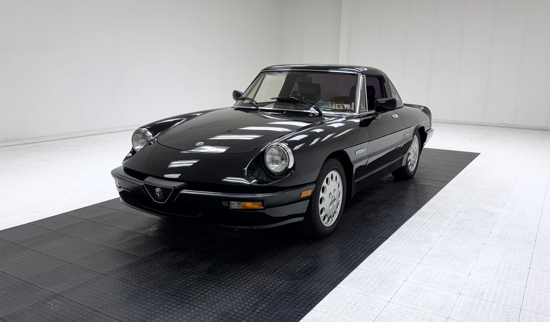 1988 Alfa Romeo Spider - Quadrifoglio, foto 1