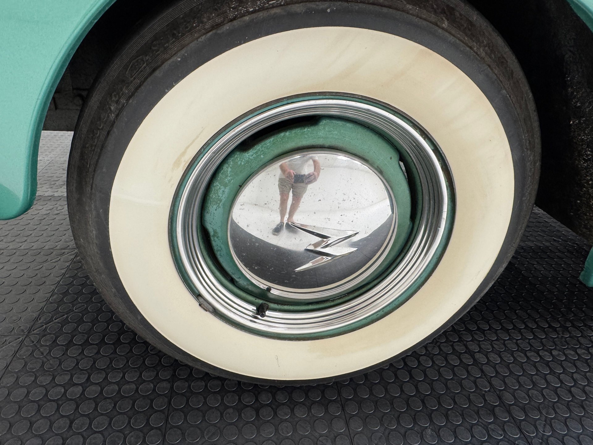 1953 Willys Aero - 2 Door Sedan, foto 12