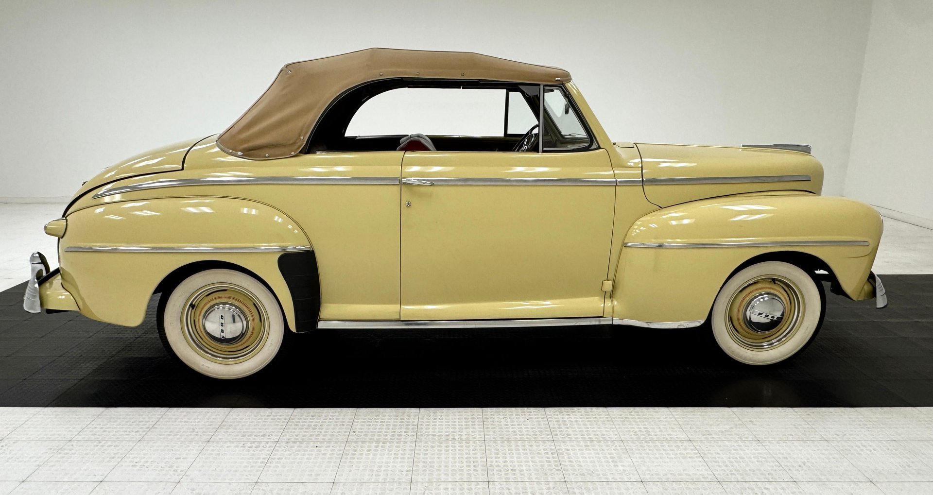 1947 Ford Super Deluxe - Convertible, foto 9