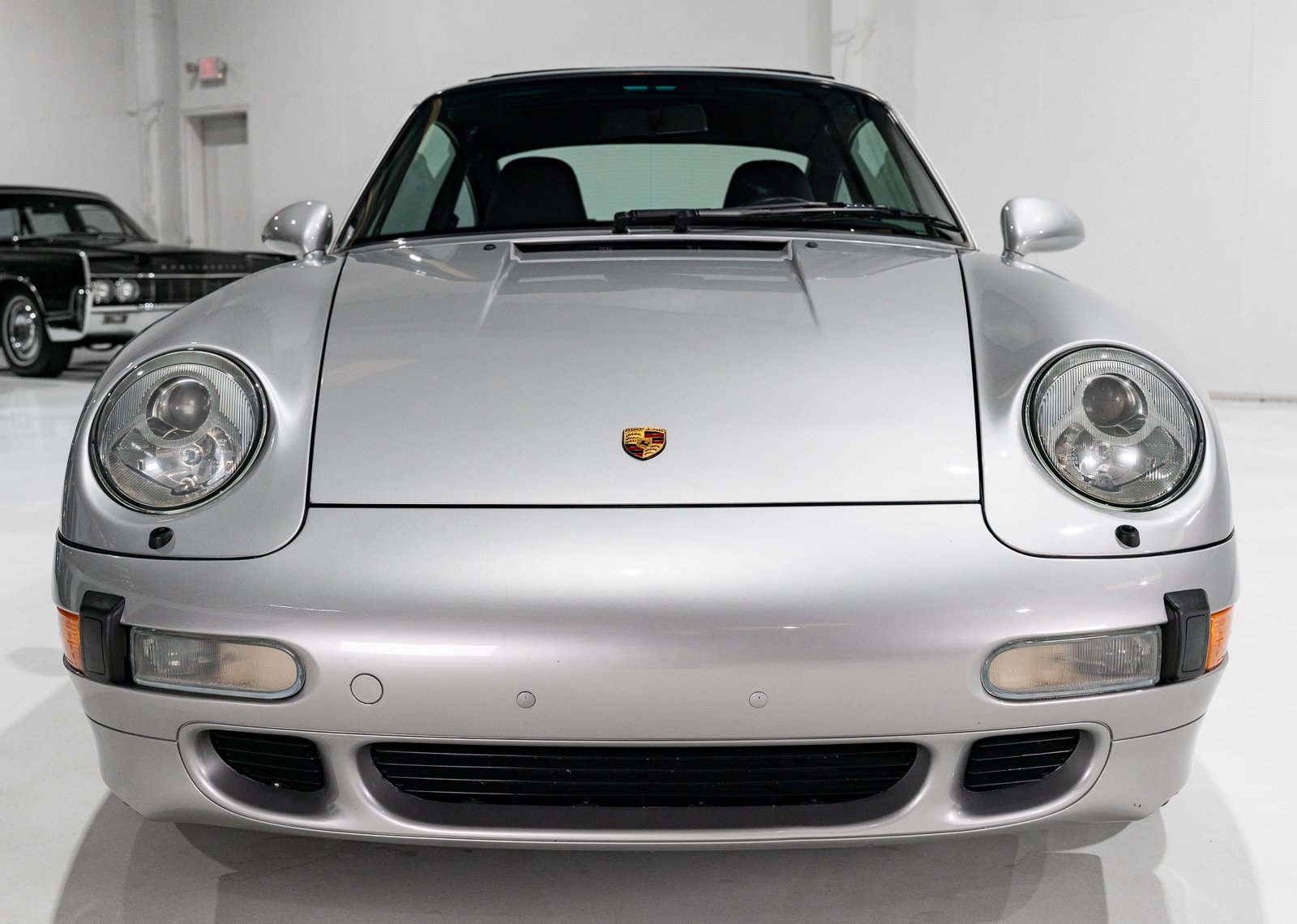 1997 Porsche 911 / 993 Carrera - CARRERA 4S SUNROOF COUPE (ONE OWNER, SIX-SPEED MANUAL) ONE OWNER, SIX-SPEED MANUAL, foto 4