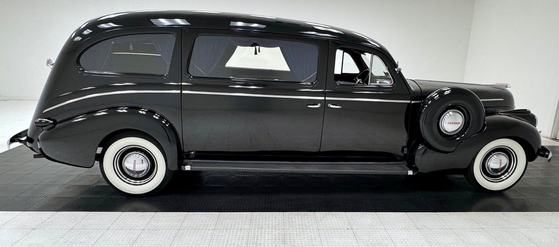1940 Pontiac Deluxe 8 - Silver Streak Superior Hearse, foto 6