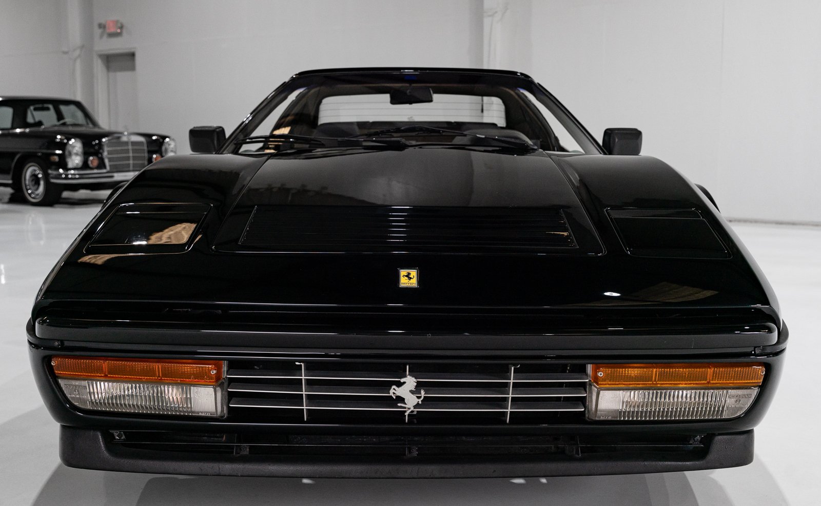 1986 Ferrari 328 - TARGA (ONLY 18,239 MILES) ONLY 18,239 MILES, foto 6