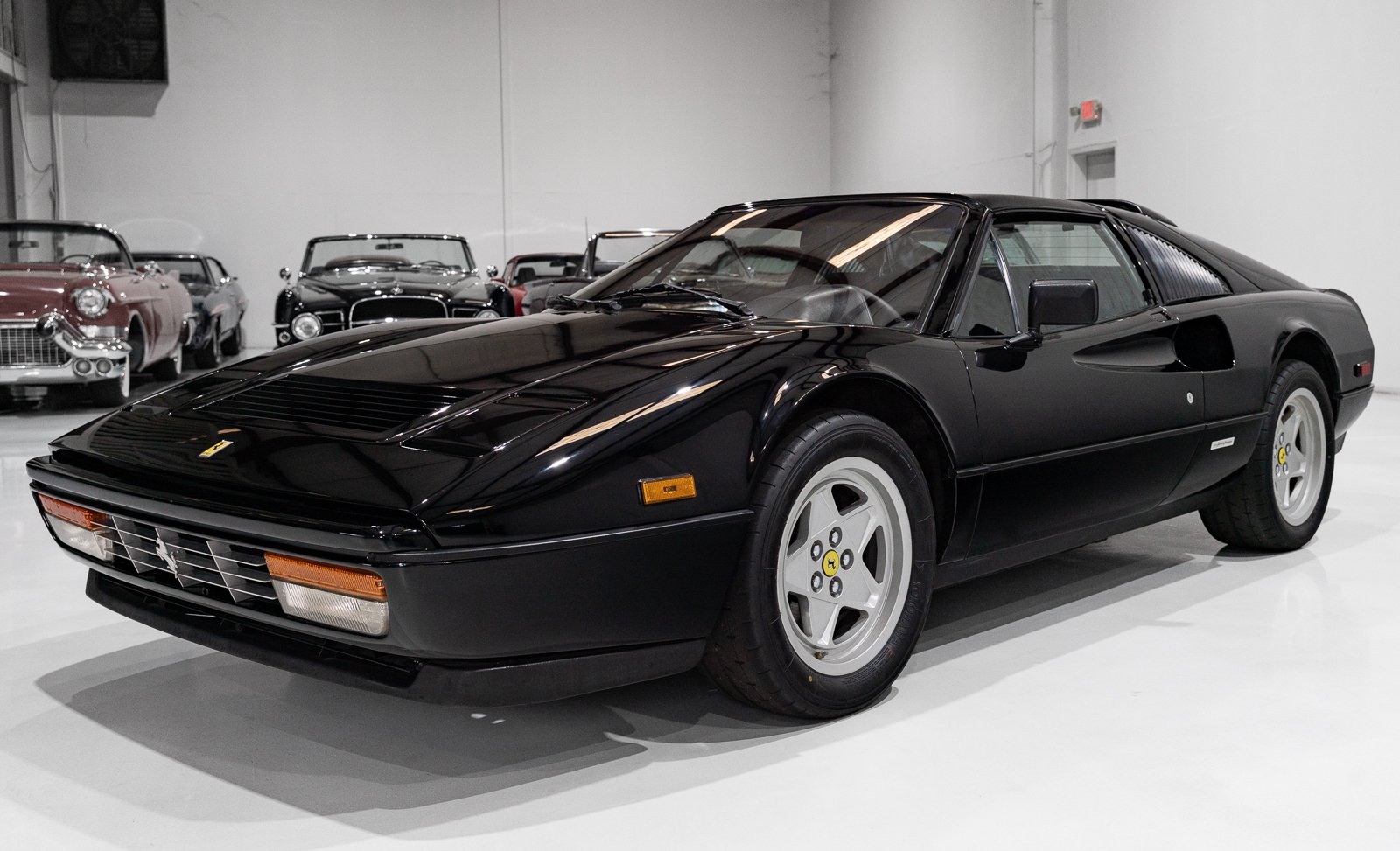 1986 Ferrari 328 - TARGA (ONLY 18,239 MILES) ONLY 18,239 MILES, foto 5