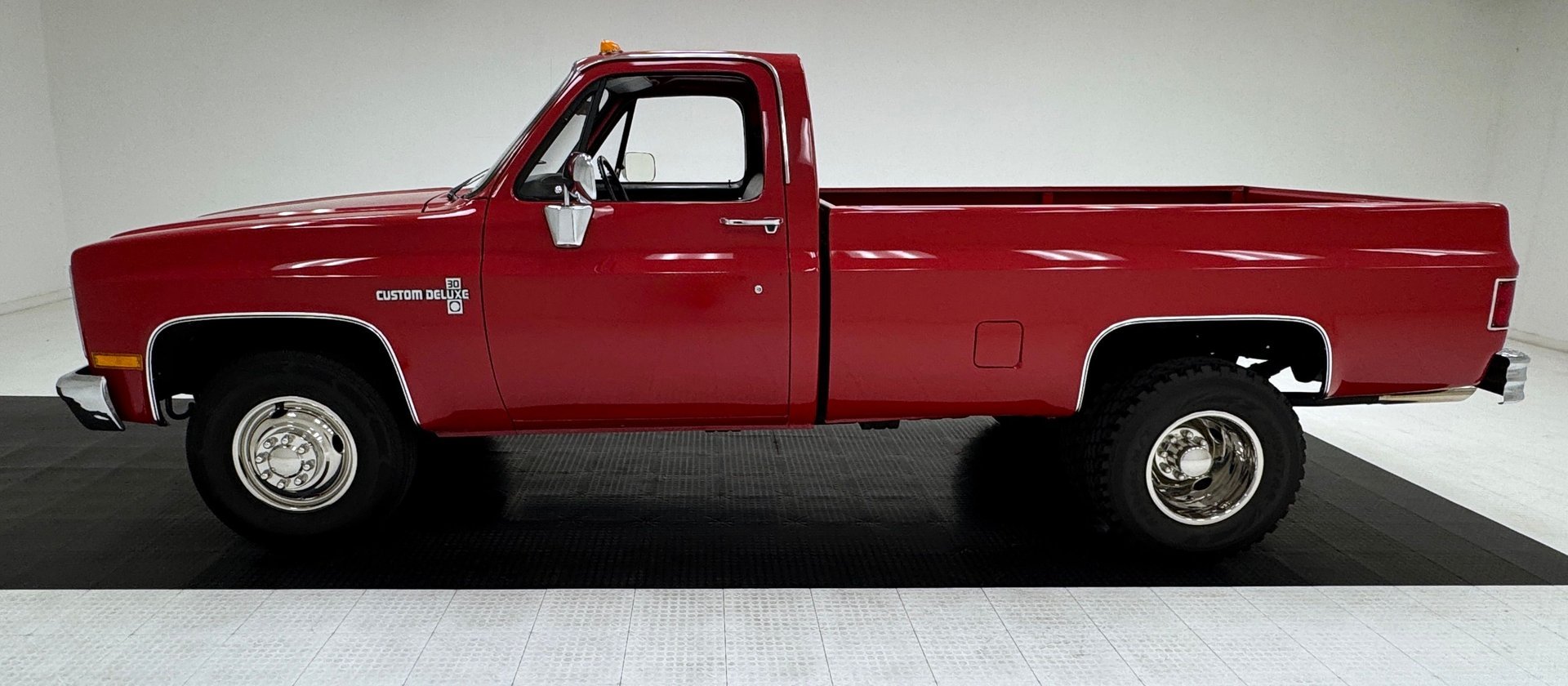 1987 Chevrolet C30 - Custom Deluxe Dually Long Bed Pickup, foto 2