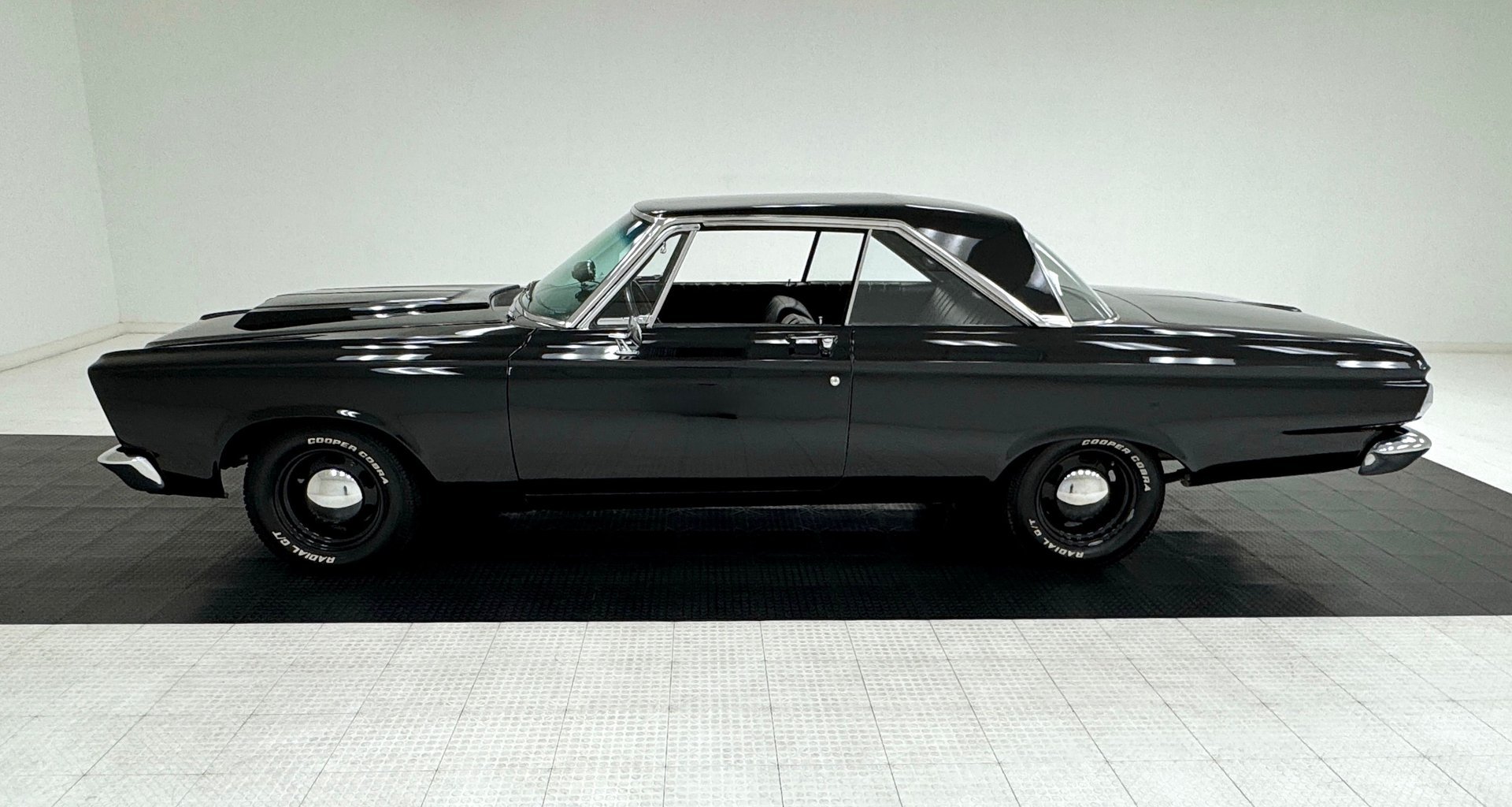 1965 Plymouth Belvedere - 2 Door Hardtop, foto 2