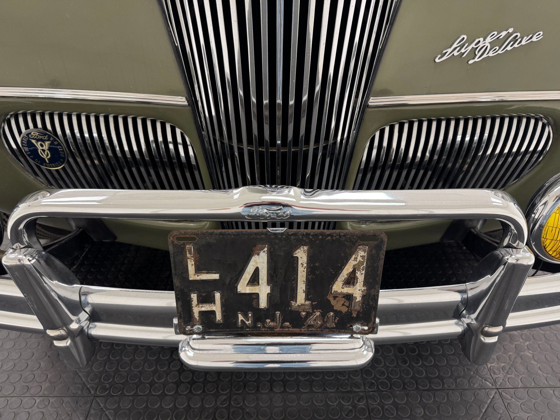 1941 Ford Super Deluxe - Tudor Sedan, foto 9