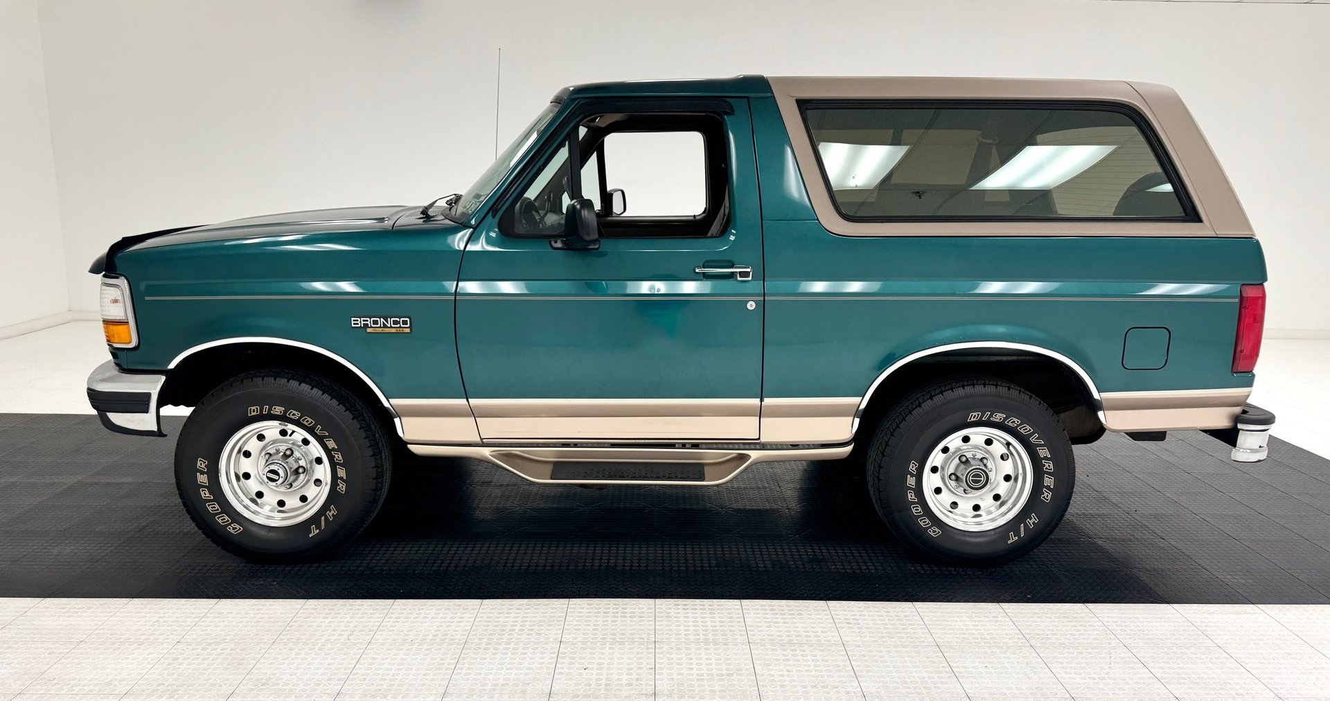 1996 Ford Bronco - Eddie Bauer, foto 2