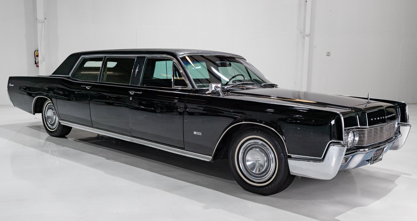 1967 Lincoln Continental - EXECUTIVE LIMOUSINE BY LEHMANN-PETERSON (BUILT FOR AUGUST A. BUSCH OF ANHEUSER-BUSCH) BUILT FOR AUGUST A. BUSCH OF ANHEUSER-BUSCH, foto 10