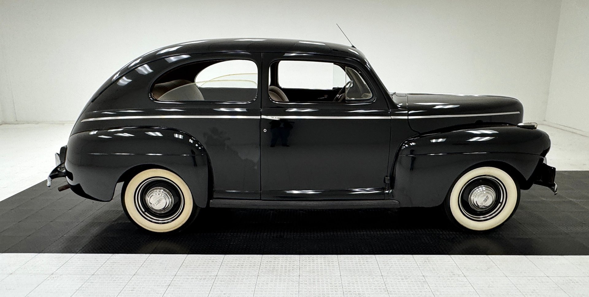 1941 Ford Tudor - Deluxe, foto 6