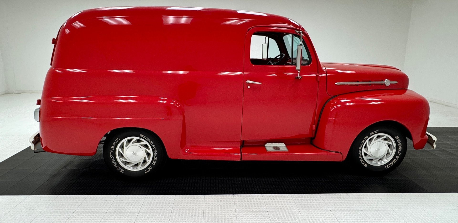 1951 Ford F 100 - Panel Delivery Truck, foto 6