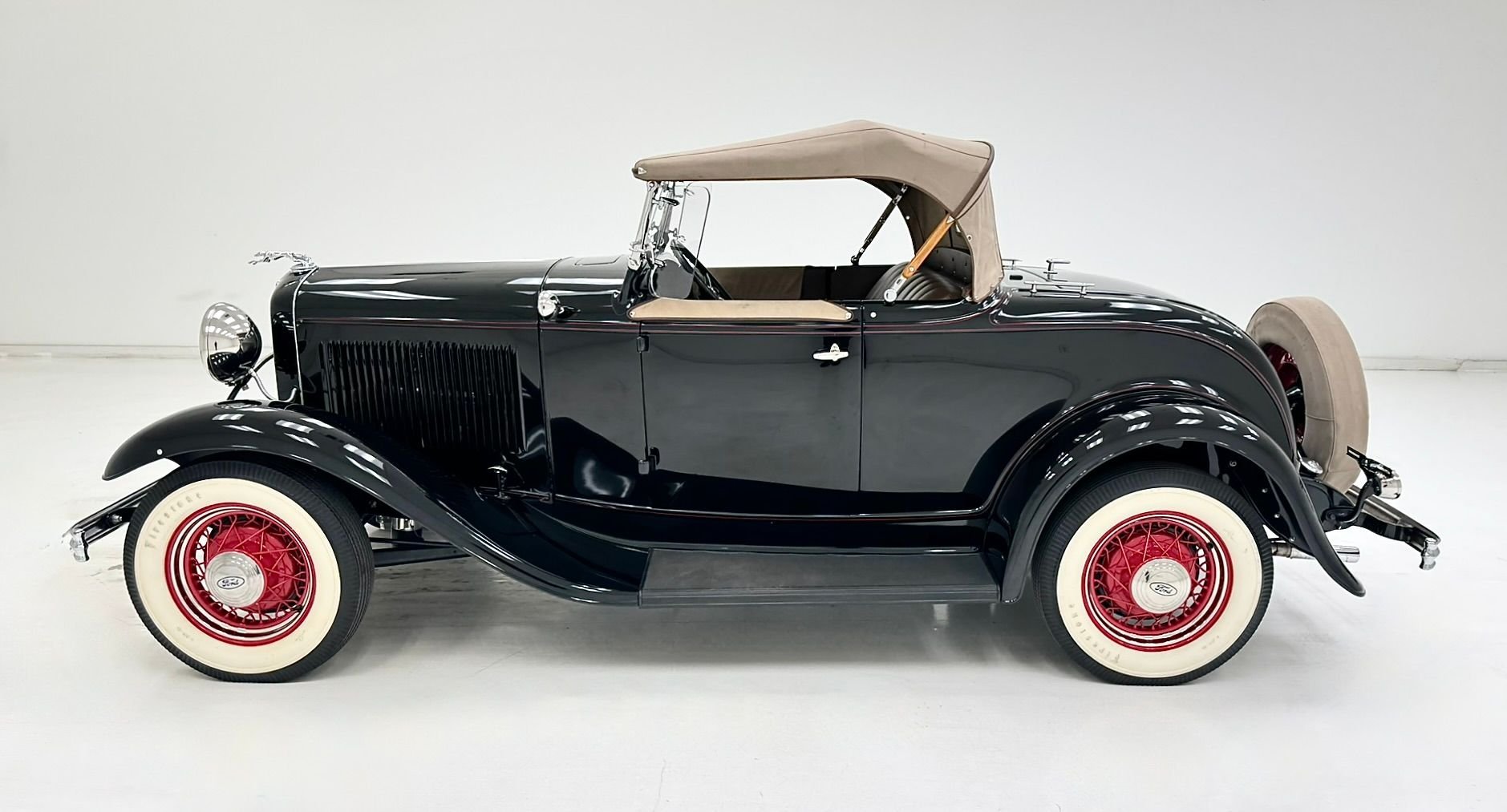 1932 Ford Model B - Roadster, foto 2