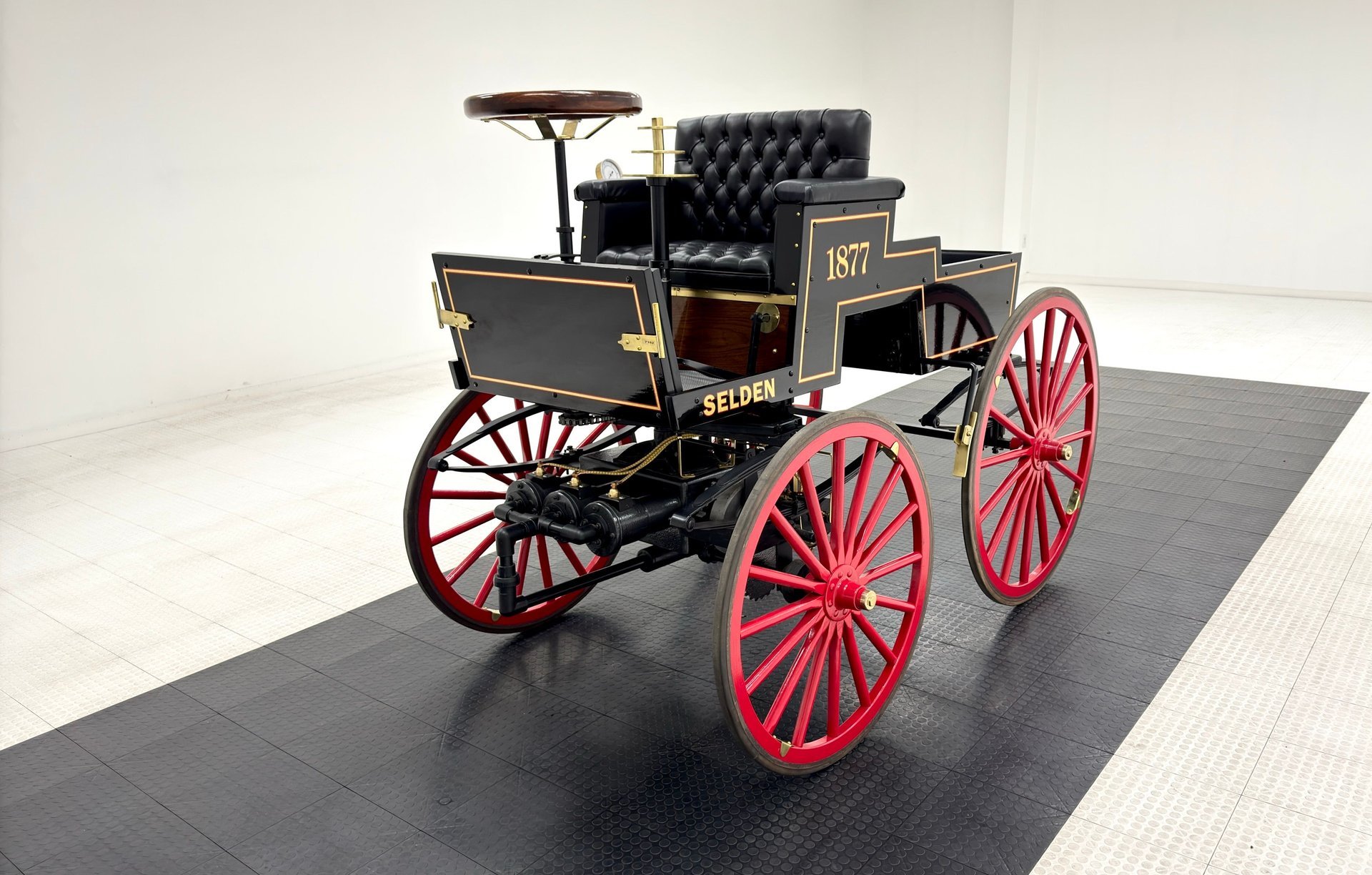 1877 Selden Truck, foto 1