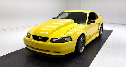 2000 Ford Mustang - GT Coupe