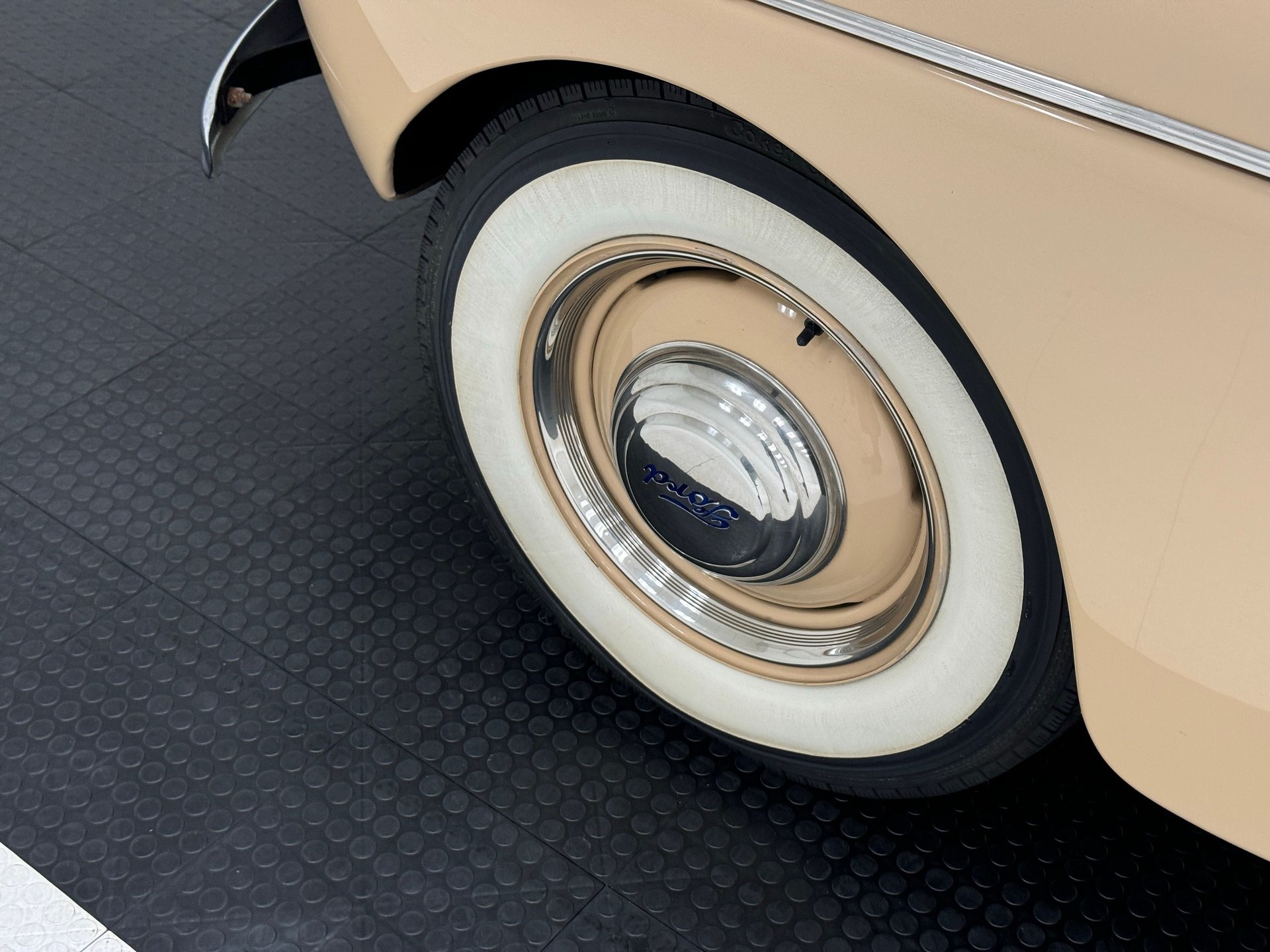1941 Ford Super Deluxe - Woody Station Wagon, foto 12