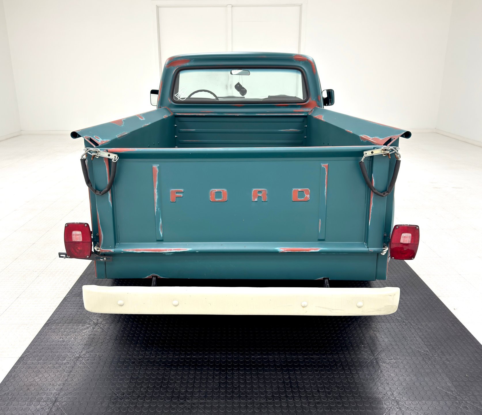 1968 Ford F 100 - Long Bed Flareside Pickup, foto 4