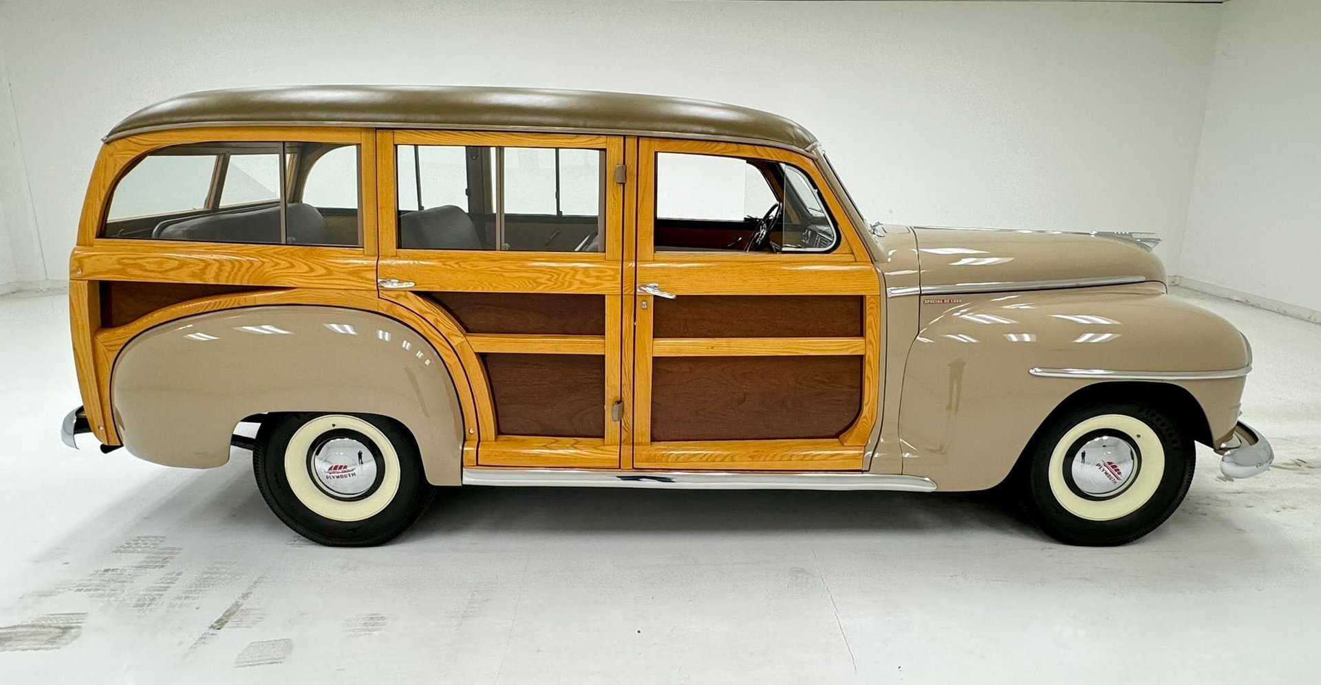 1947 Plymouth P15 - P15C Woody Station Wagon, foto 6