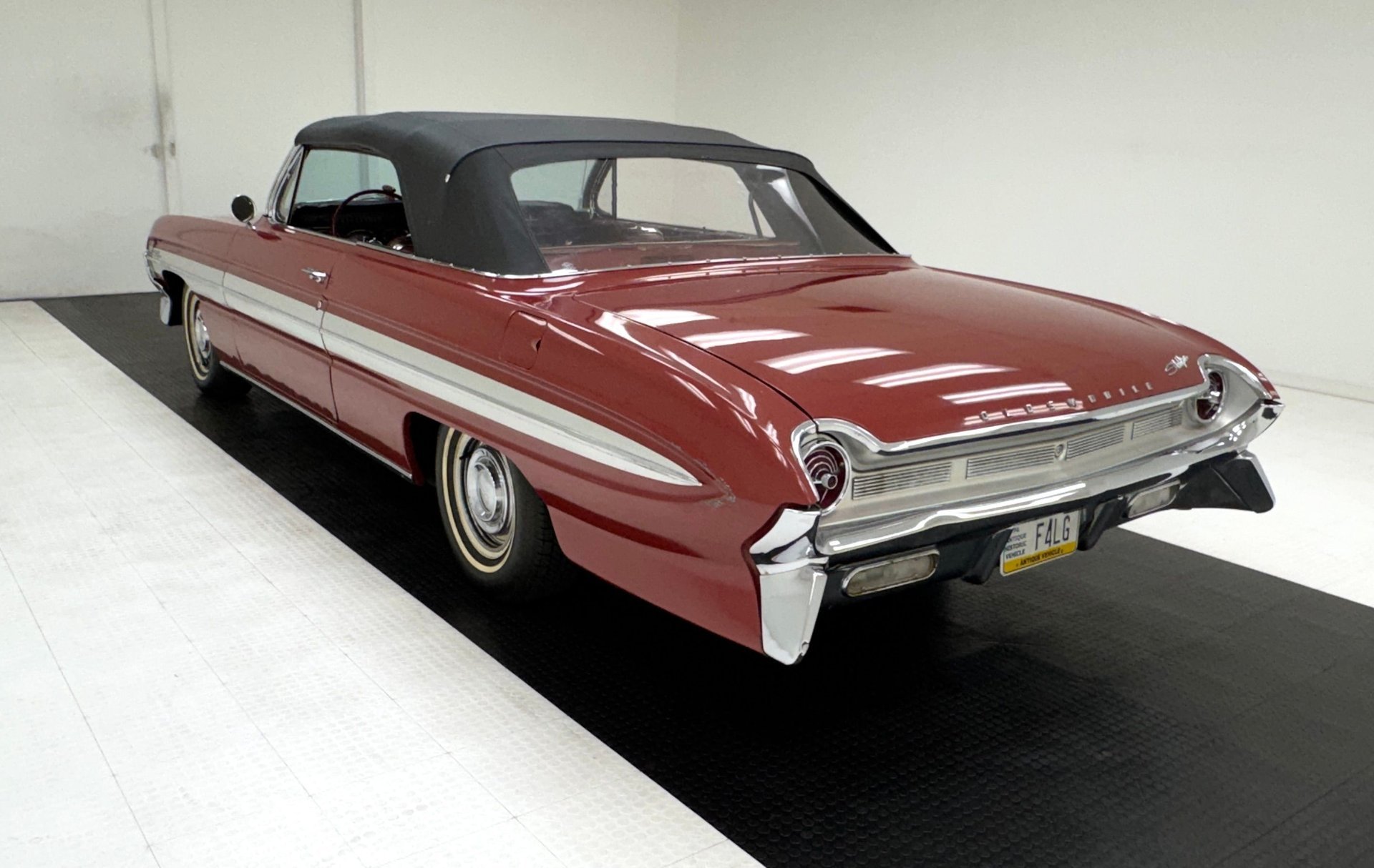 1961 Oldsmobile Starfire - Convertible, foto 5