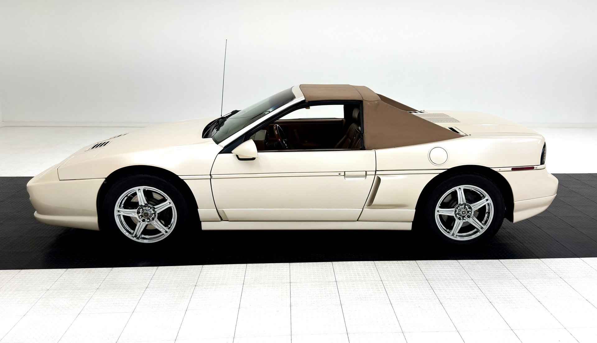 1988 Pontiac Fiero - GT Convertible, foto 3
